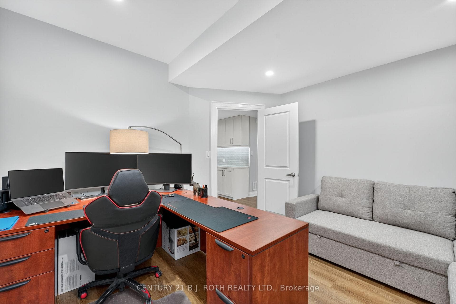 300 Shanty Bay Road photo 35