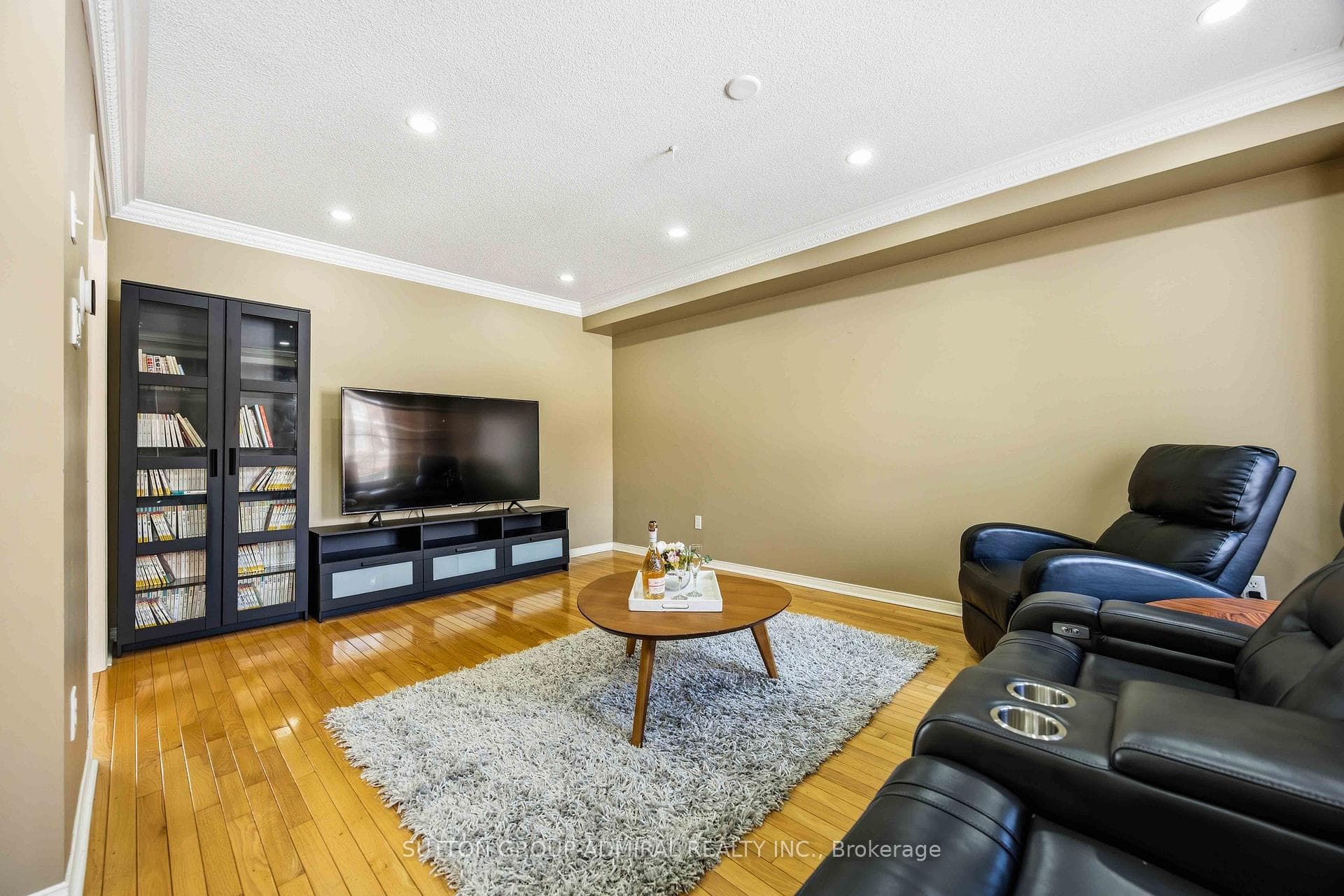 75 James Scott Road photo 6