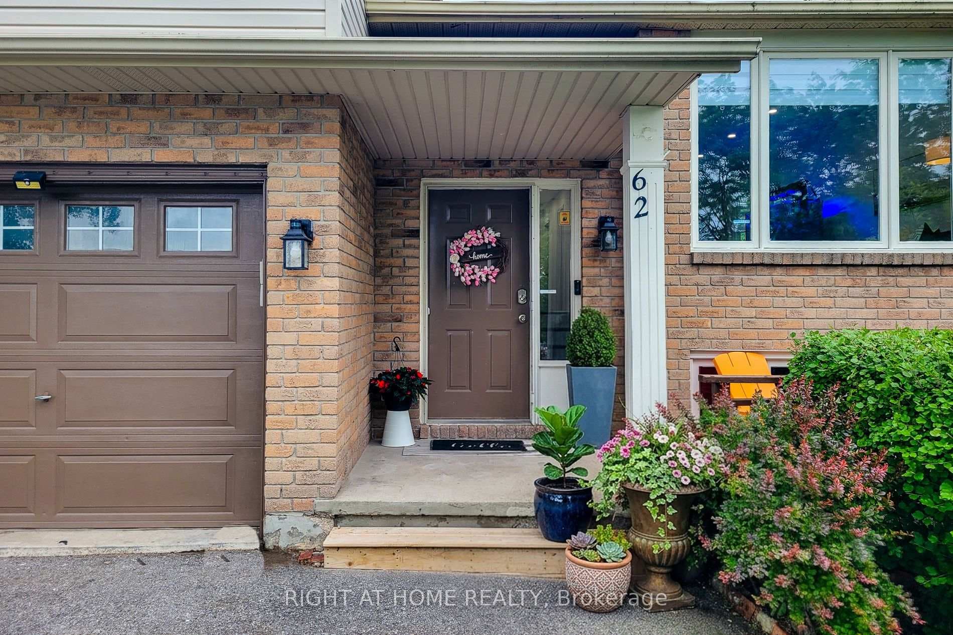 62 HAZEL Street photo 15