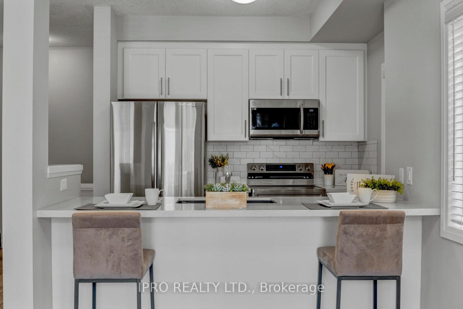 37 LAGUNA VILLAGE Crescent photo 14