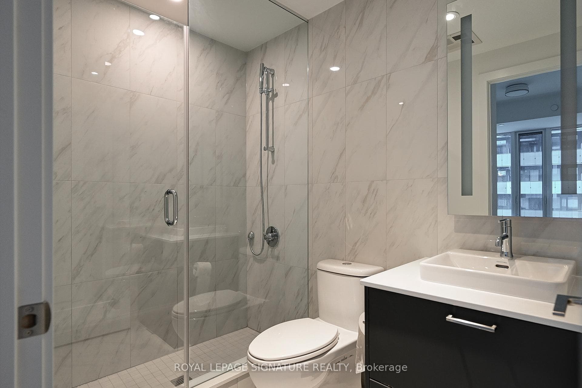 470 Front Street Unit 1604 photo 15