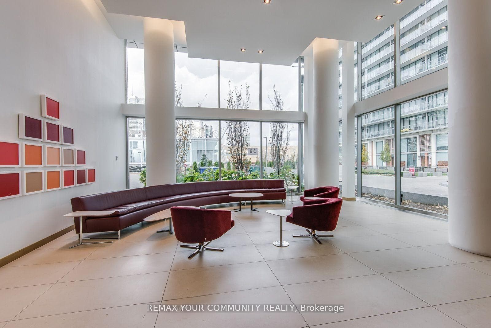 39 Queens Quay Unit 815 photo 34