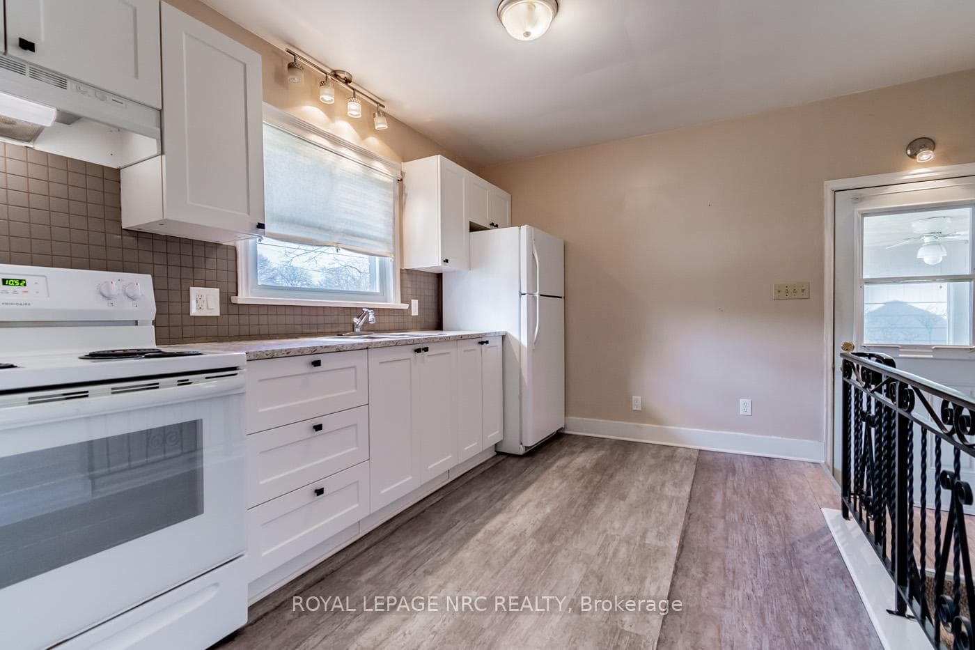 189 Glendale Avenue photo 5
