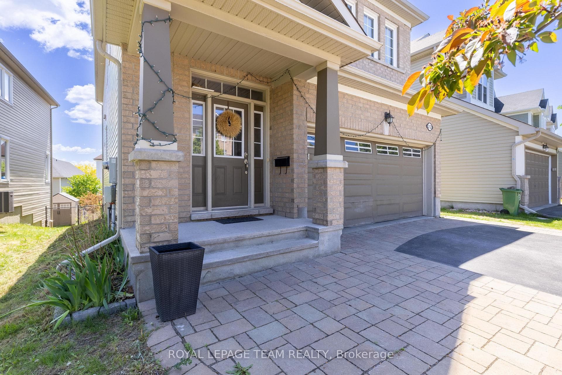 212 HUNTSVILLE Drive photo 4