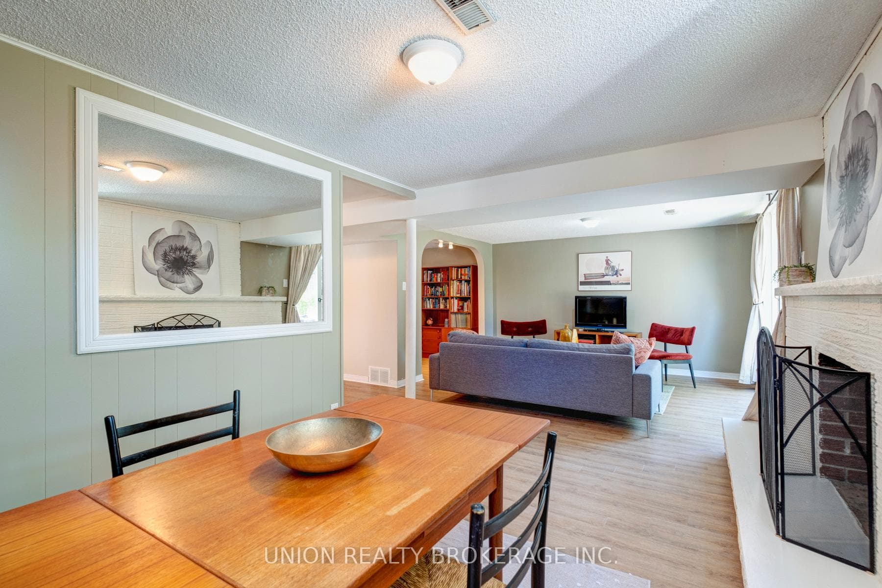 68 Scarden Avenue photo 24