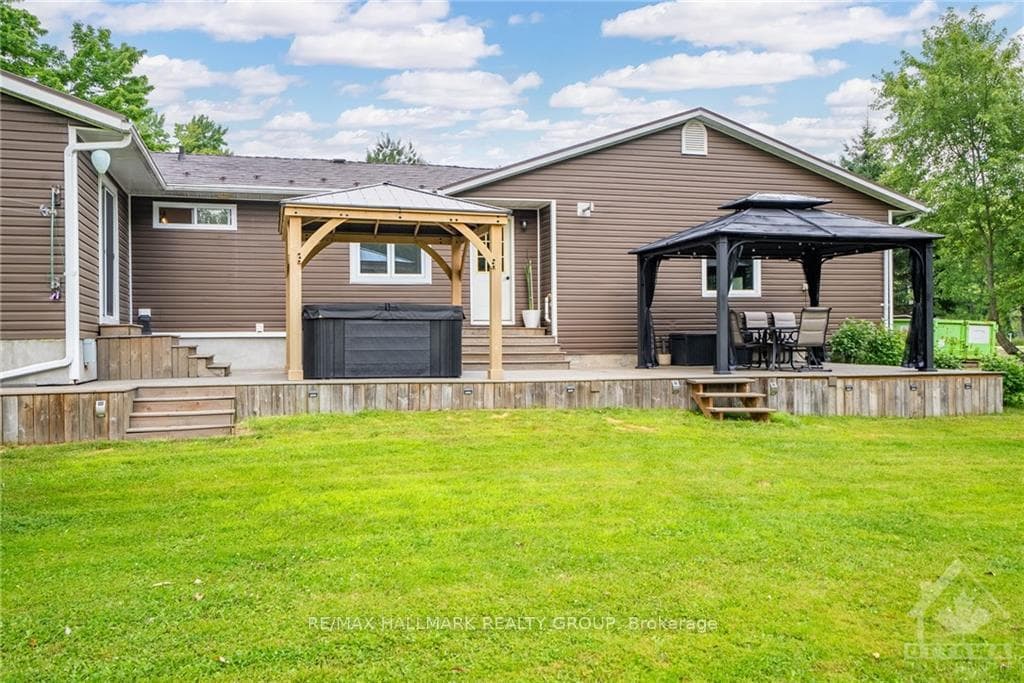 5650 CHARLEVILLE Road photo 29
