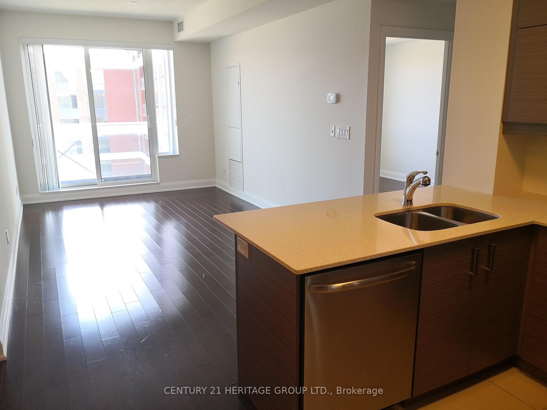 1 Uptown Drive Unit 605 photo 1
