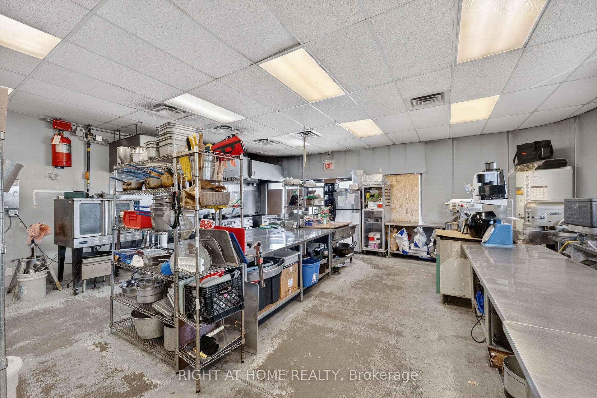 5370 CANOTEK Road Unit 1 photo 14
