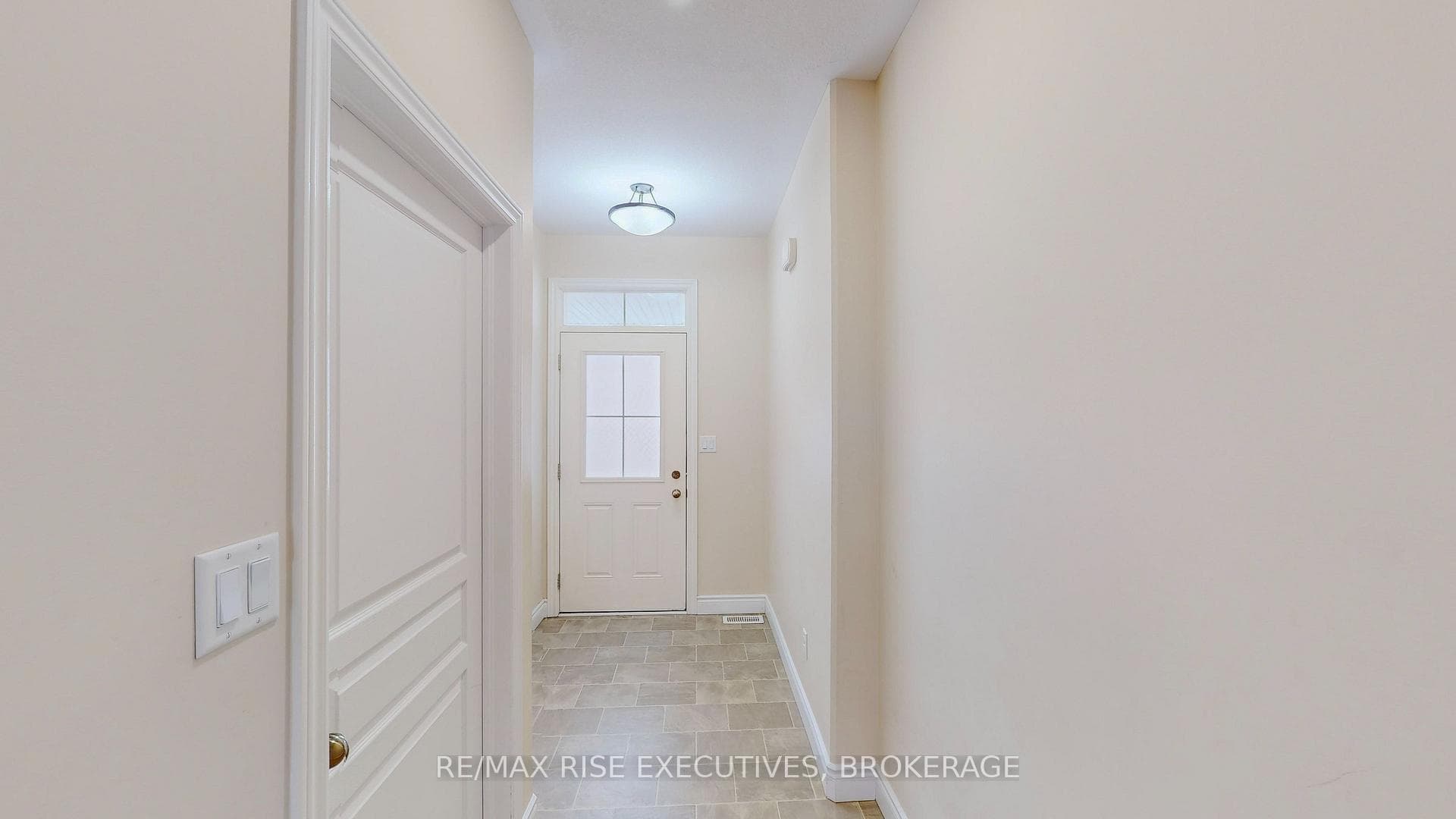 459 Beth Crescent photo 20