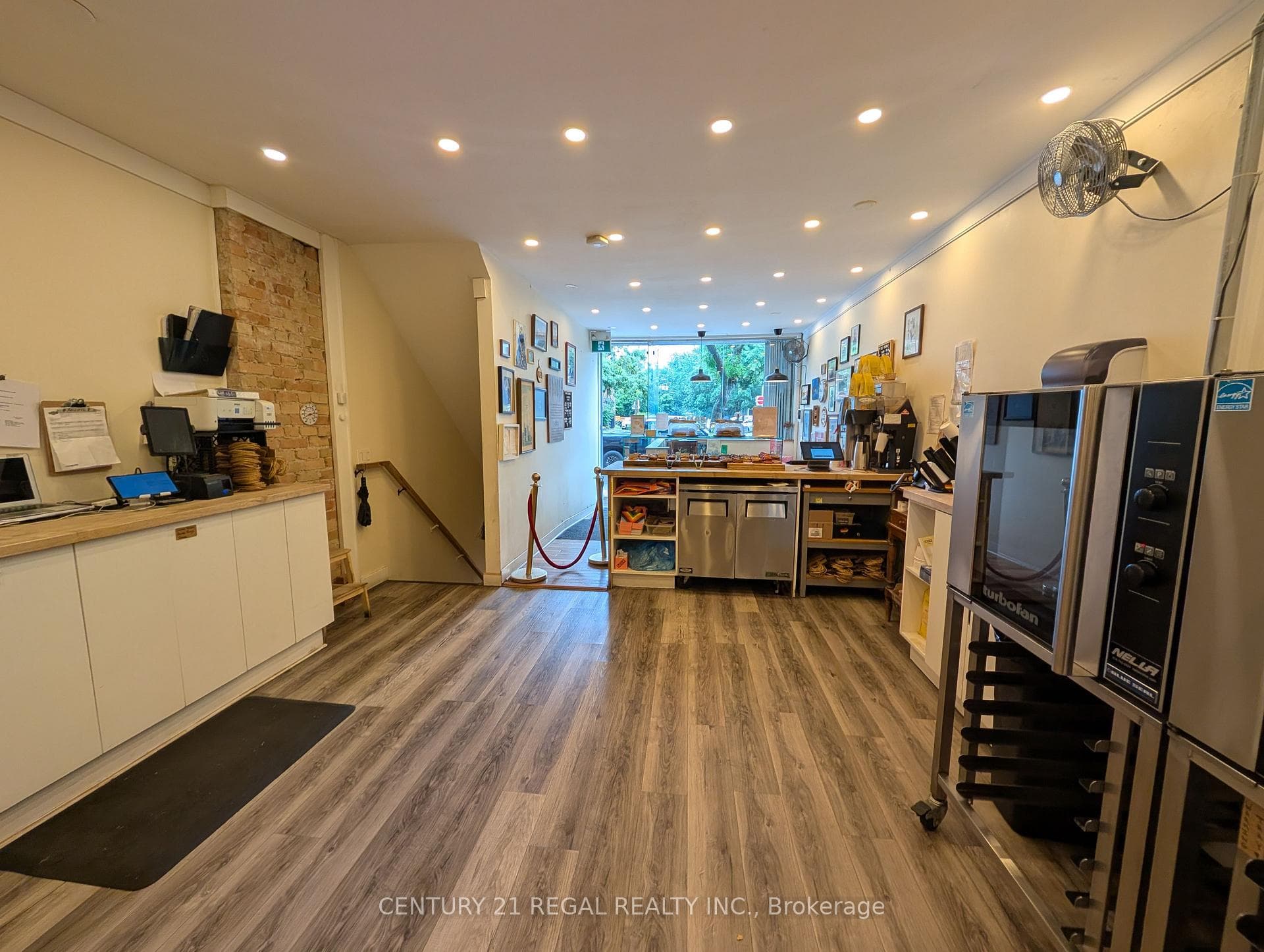 1332 Queen Street Unit Main photo 5