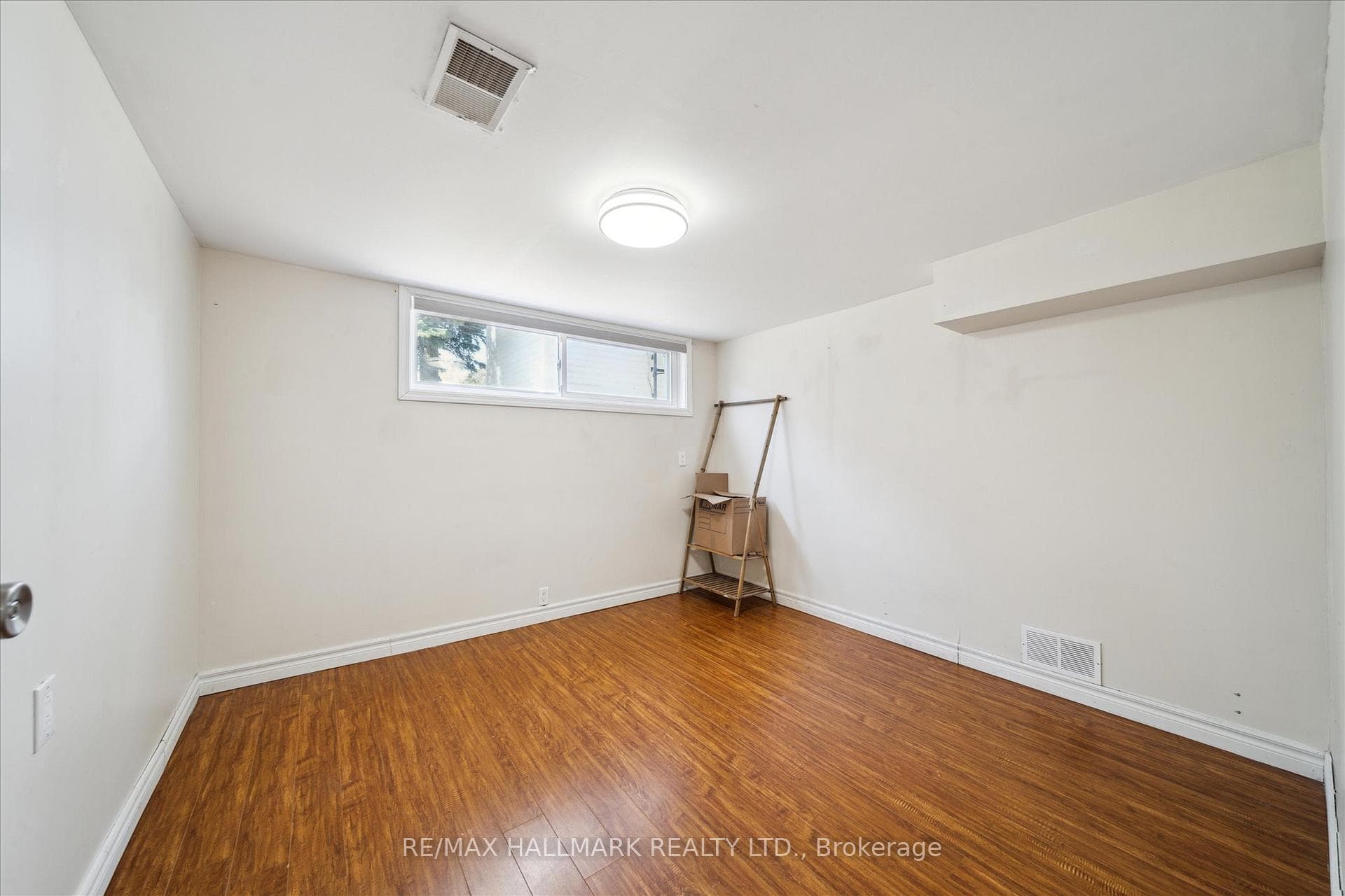 728 Brimley Road photo 33