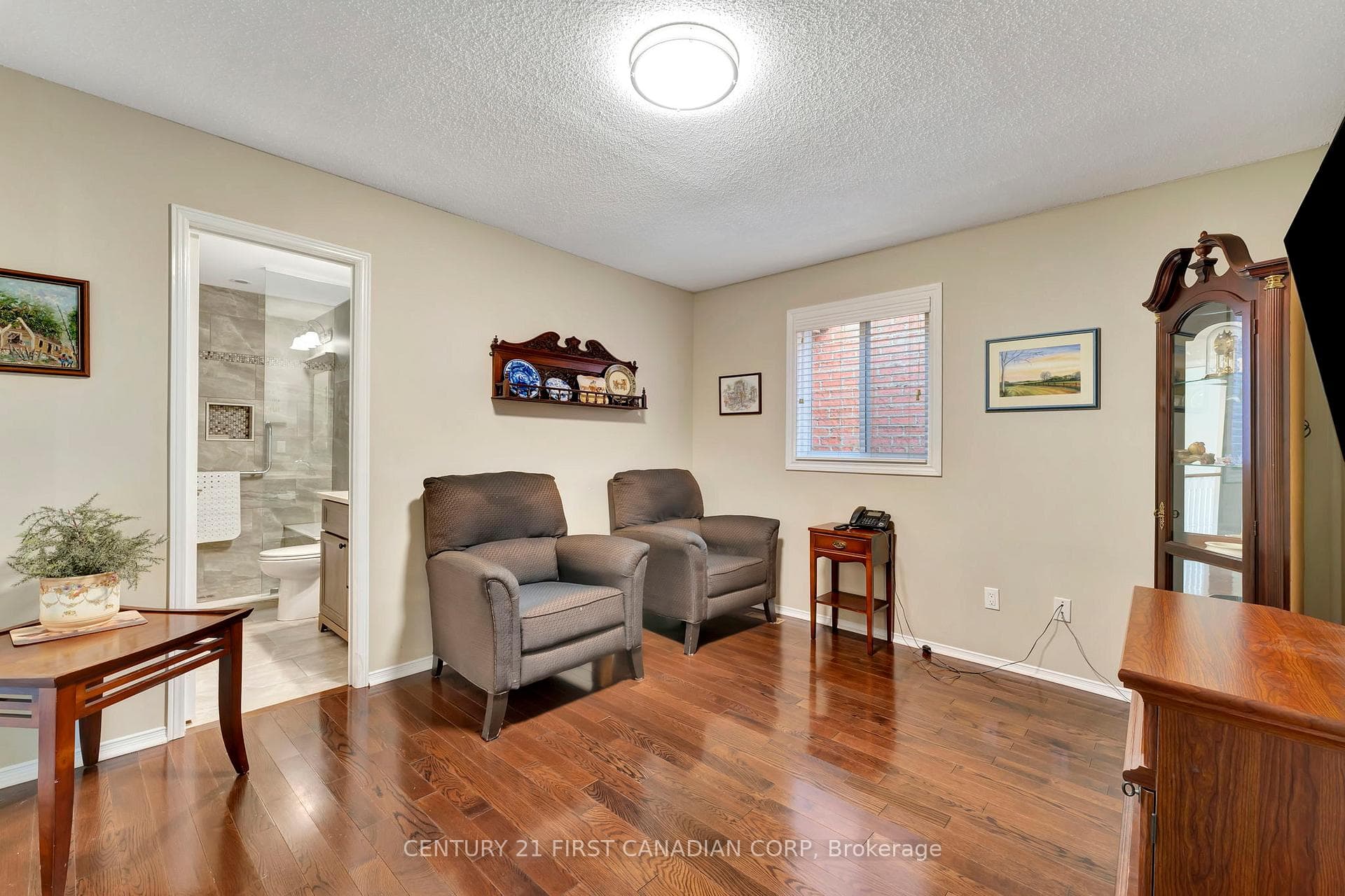 5255 Lakeshore Road Unit 6 photo 18