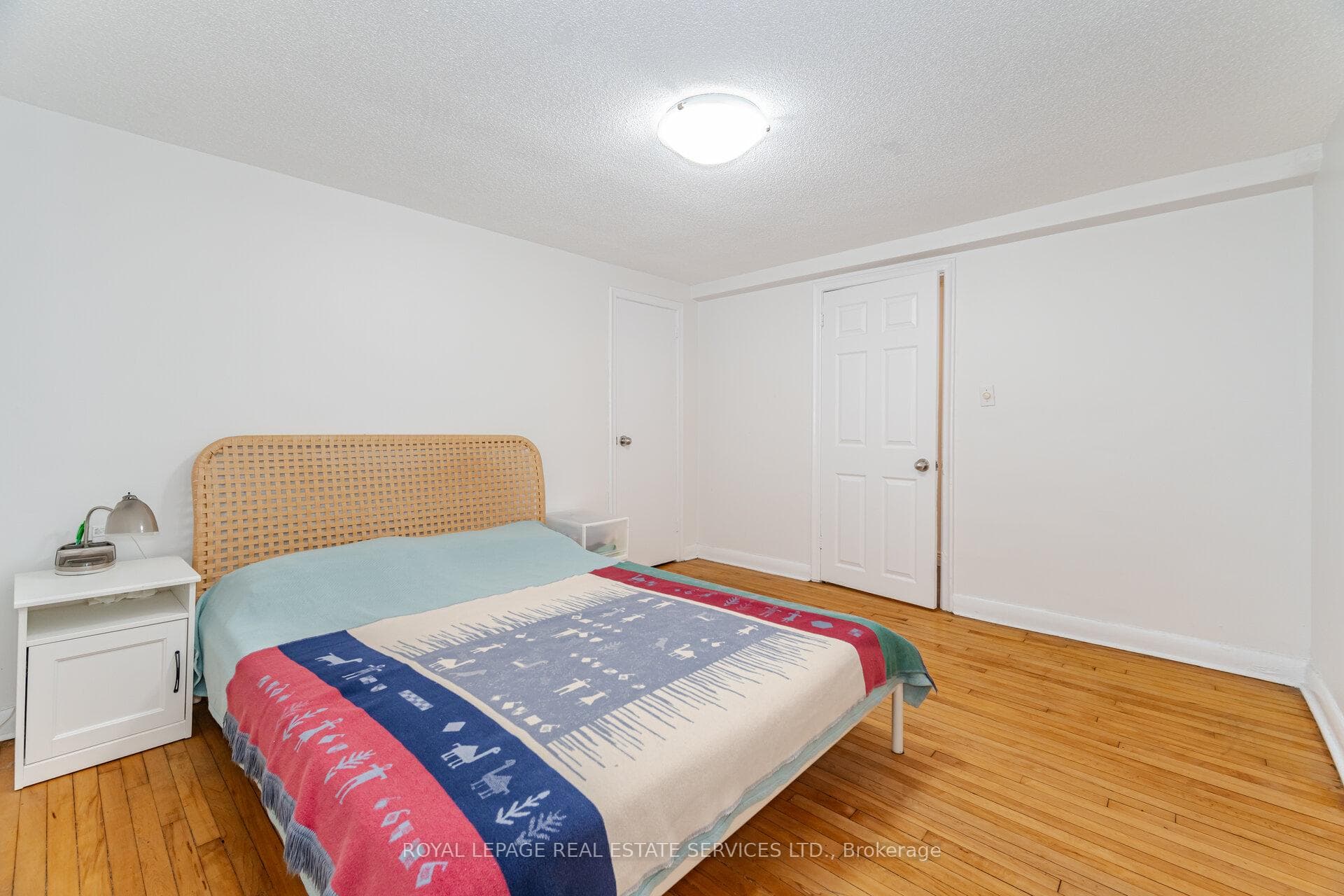 475 Winona Drive photo 32