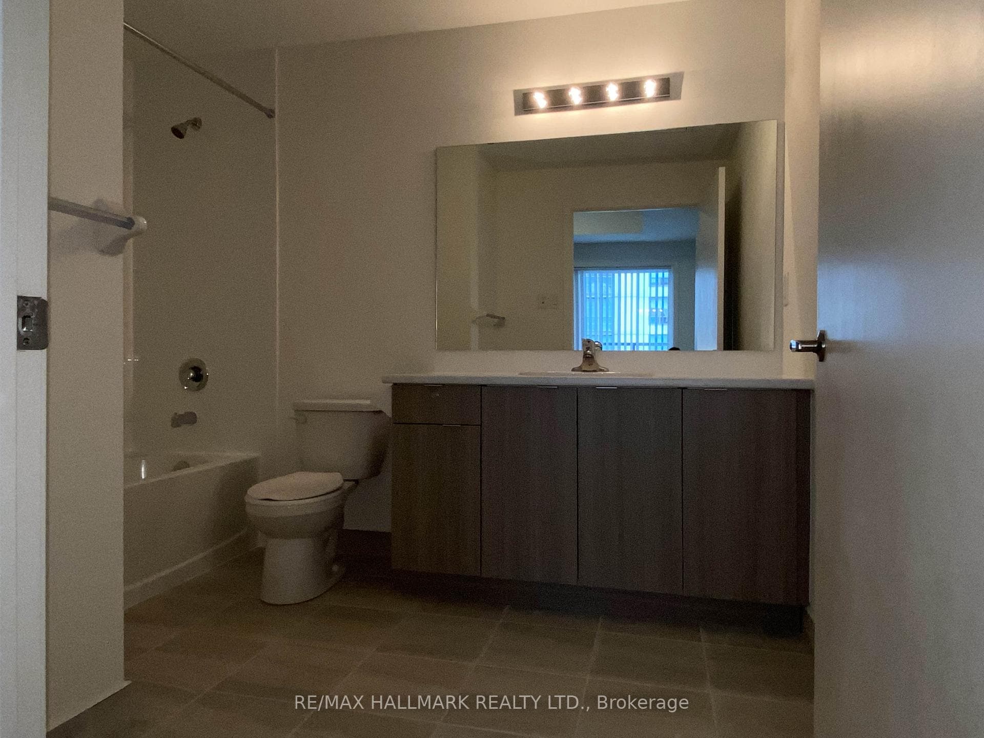 20 Orchid Place Drive Unit 505 photo 5