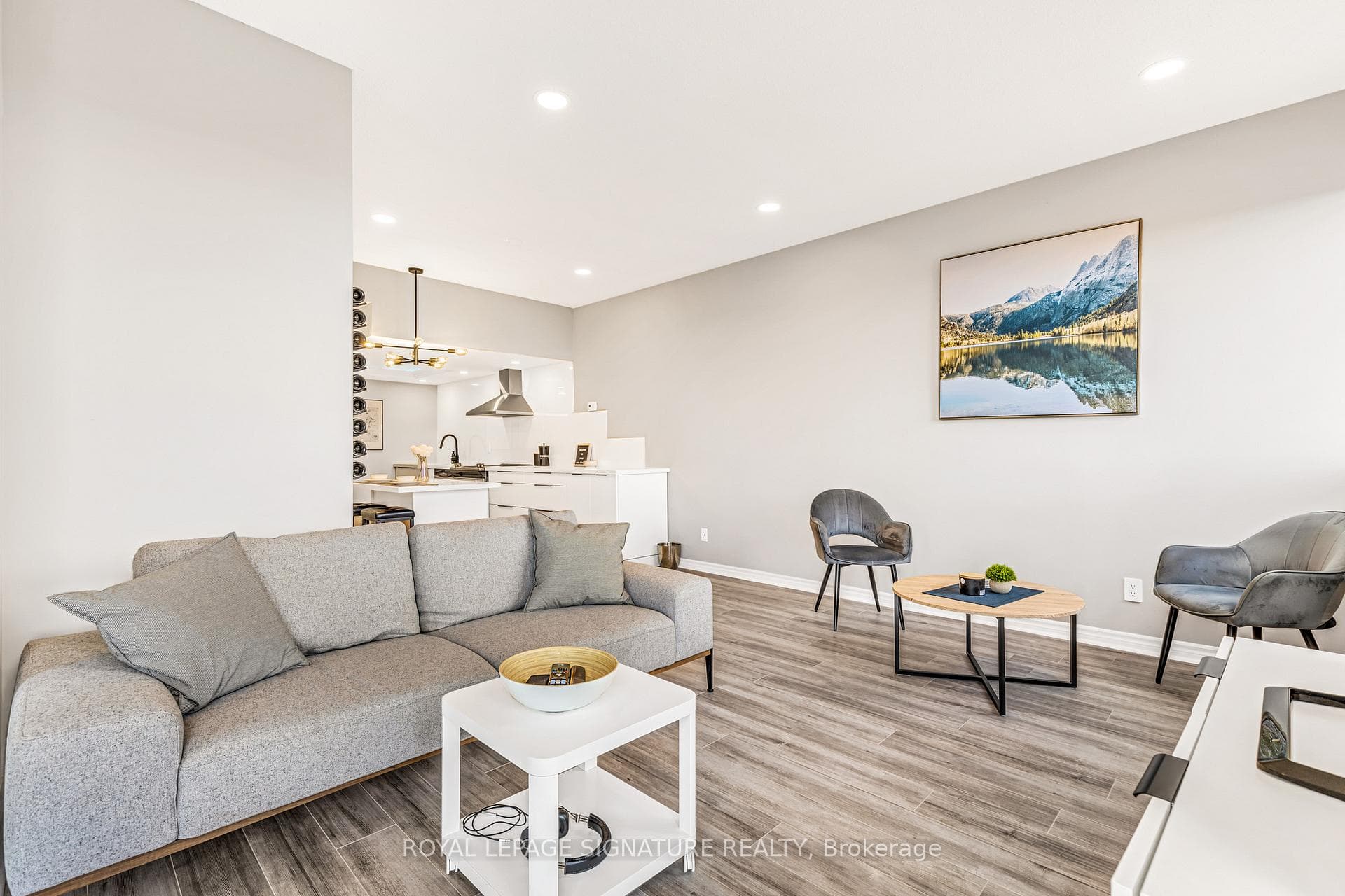 2466 Eglinton Avenue Unit PH14 photo 4