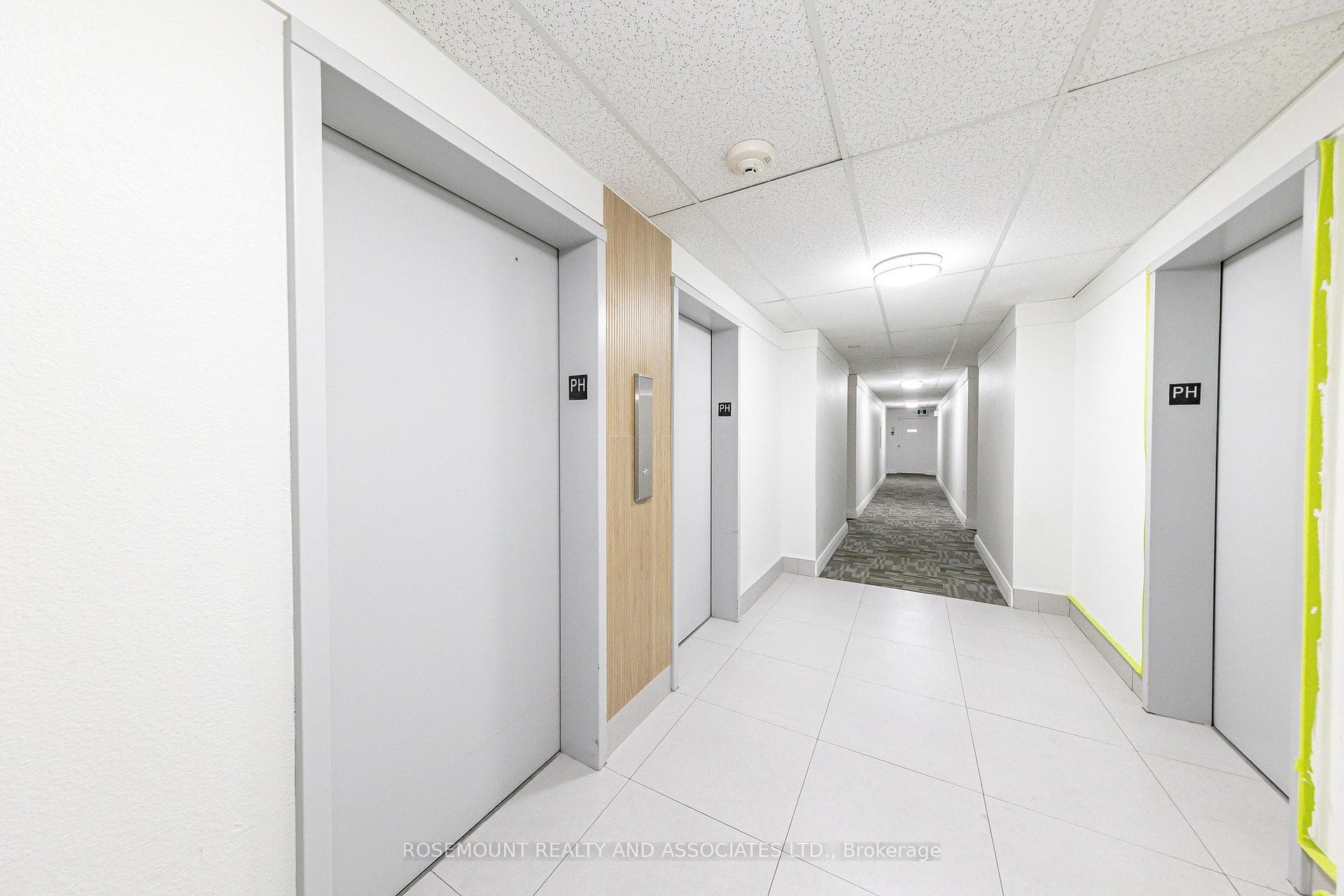 100 Echo Point Unit Ph07 photo 34