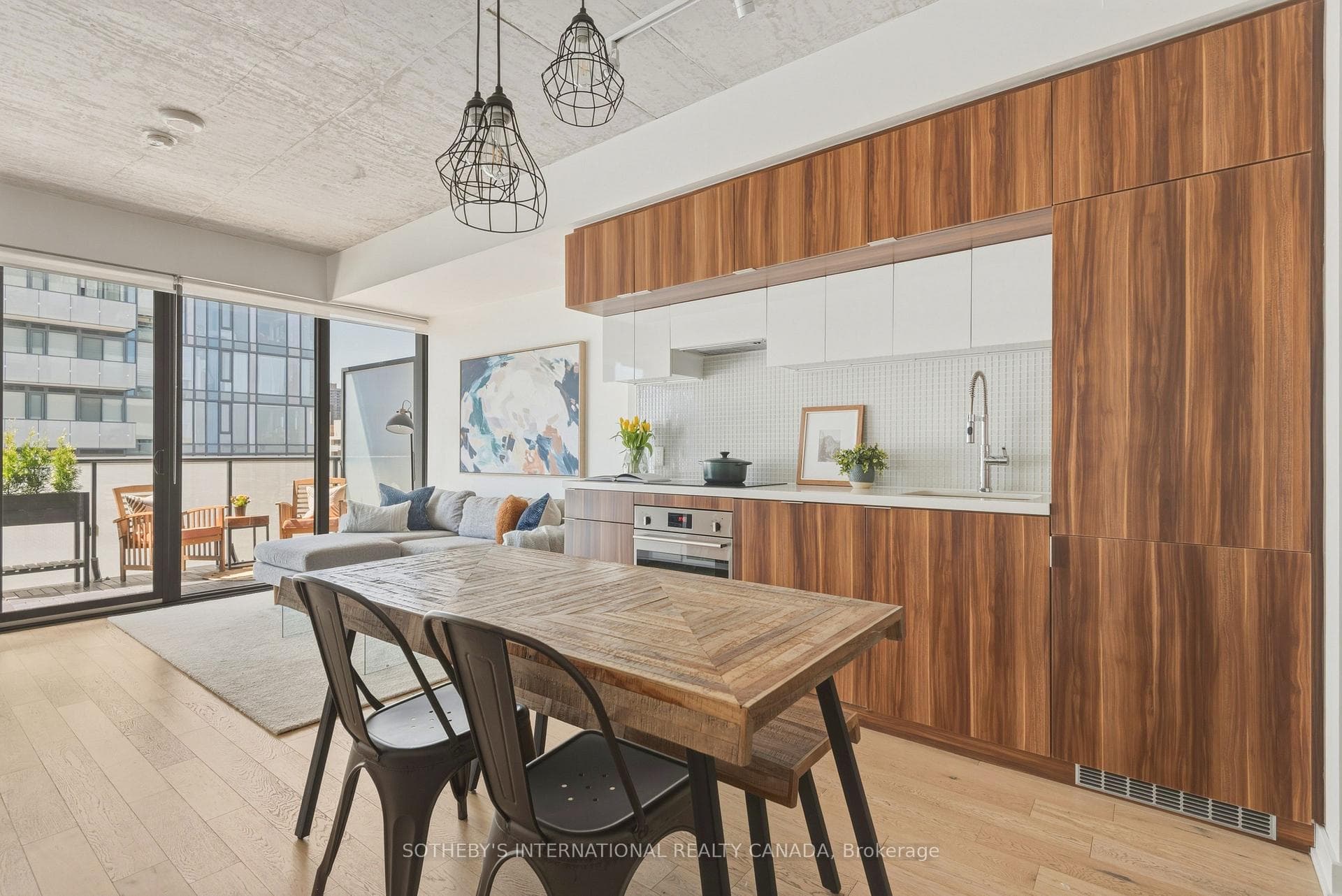 185 Roehampton Avenue Unit 1101 photo 8