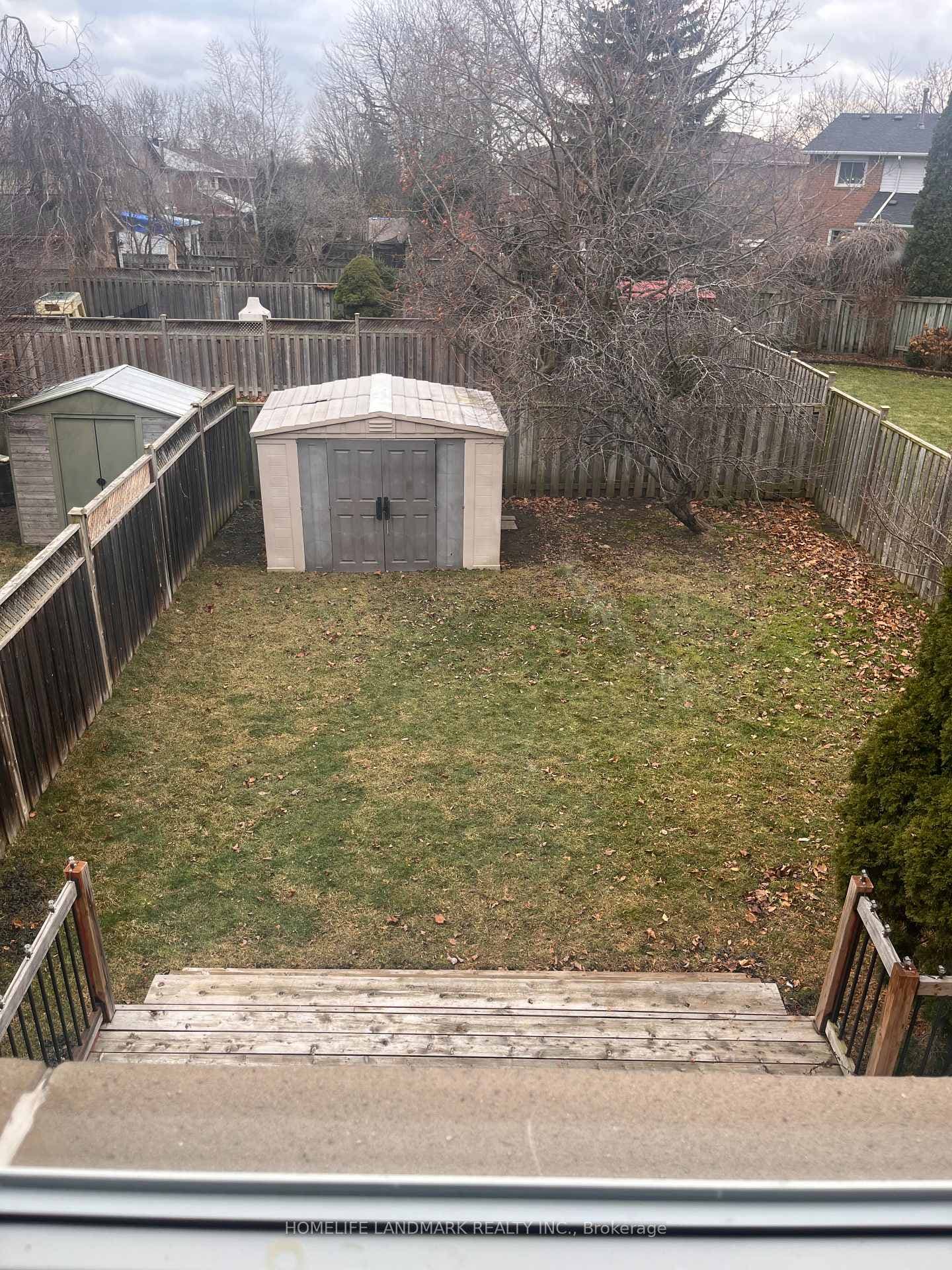 7006 Hickling Crescent photo 24