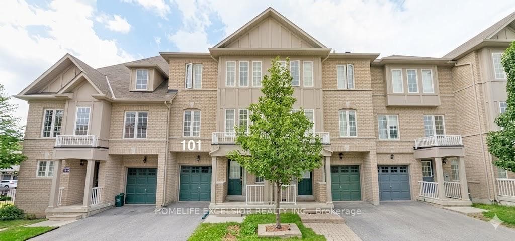 101 Prince Charles Way photo 1