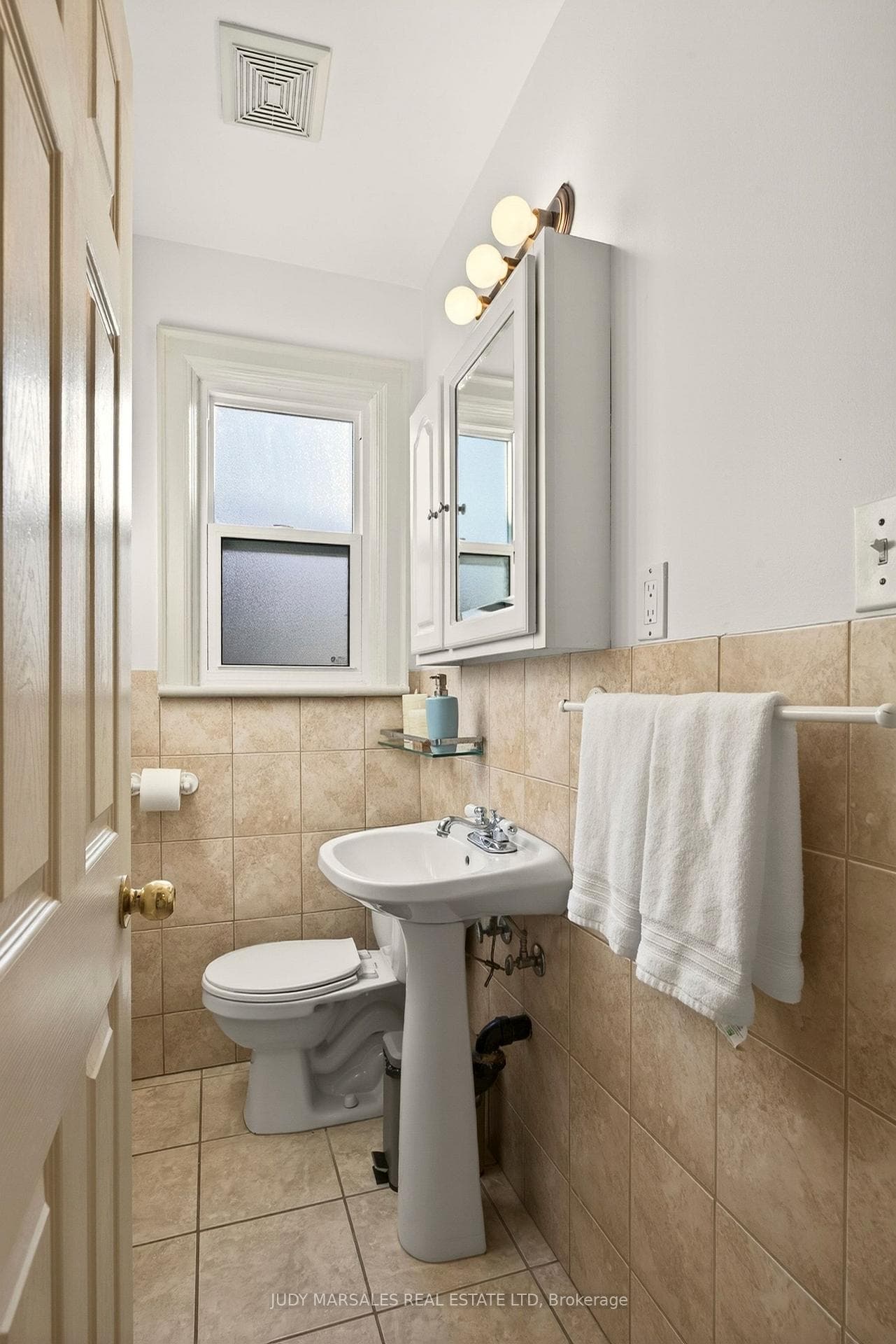 136 Hunter Street photo 19