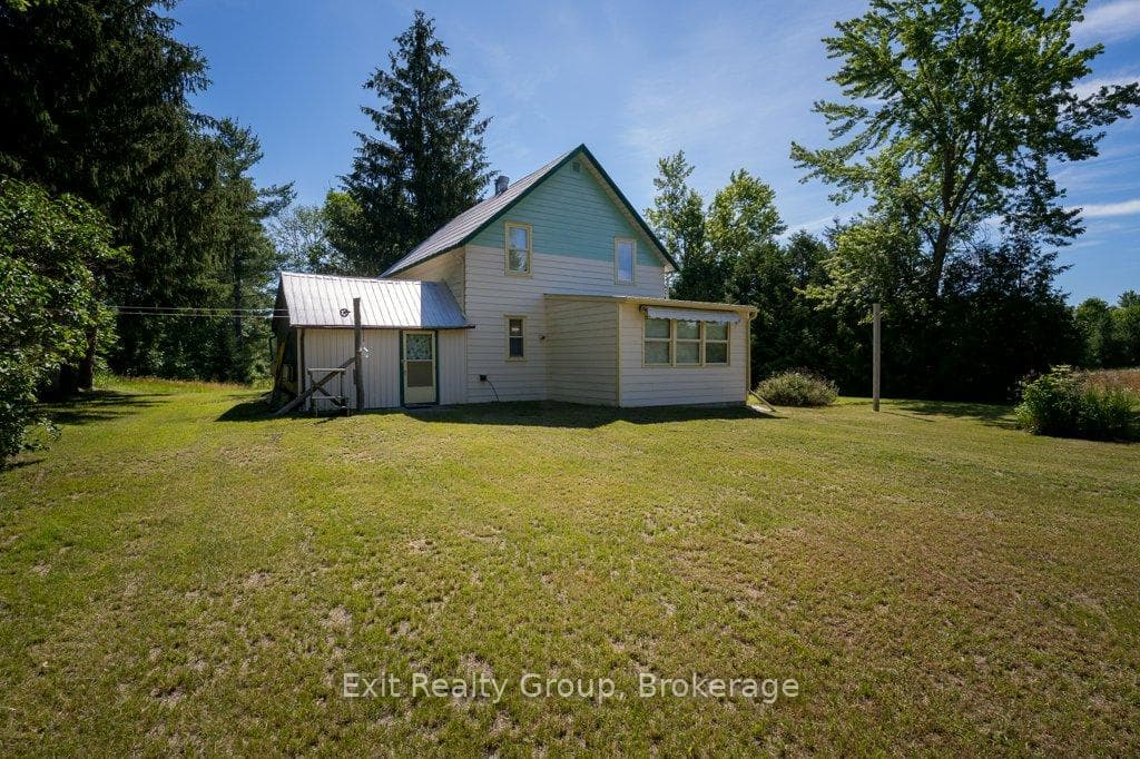 951 Hunt Club Road photo 3