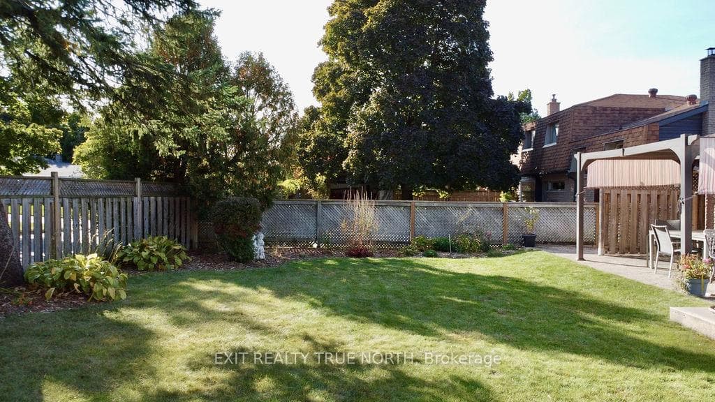 23 Debra Crescent photo 31