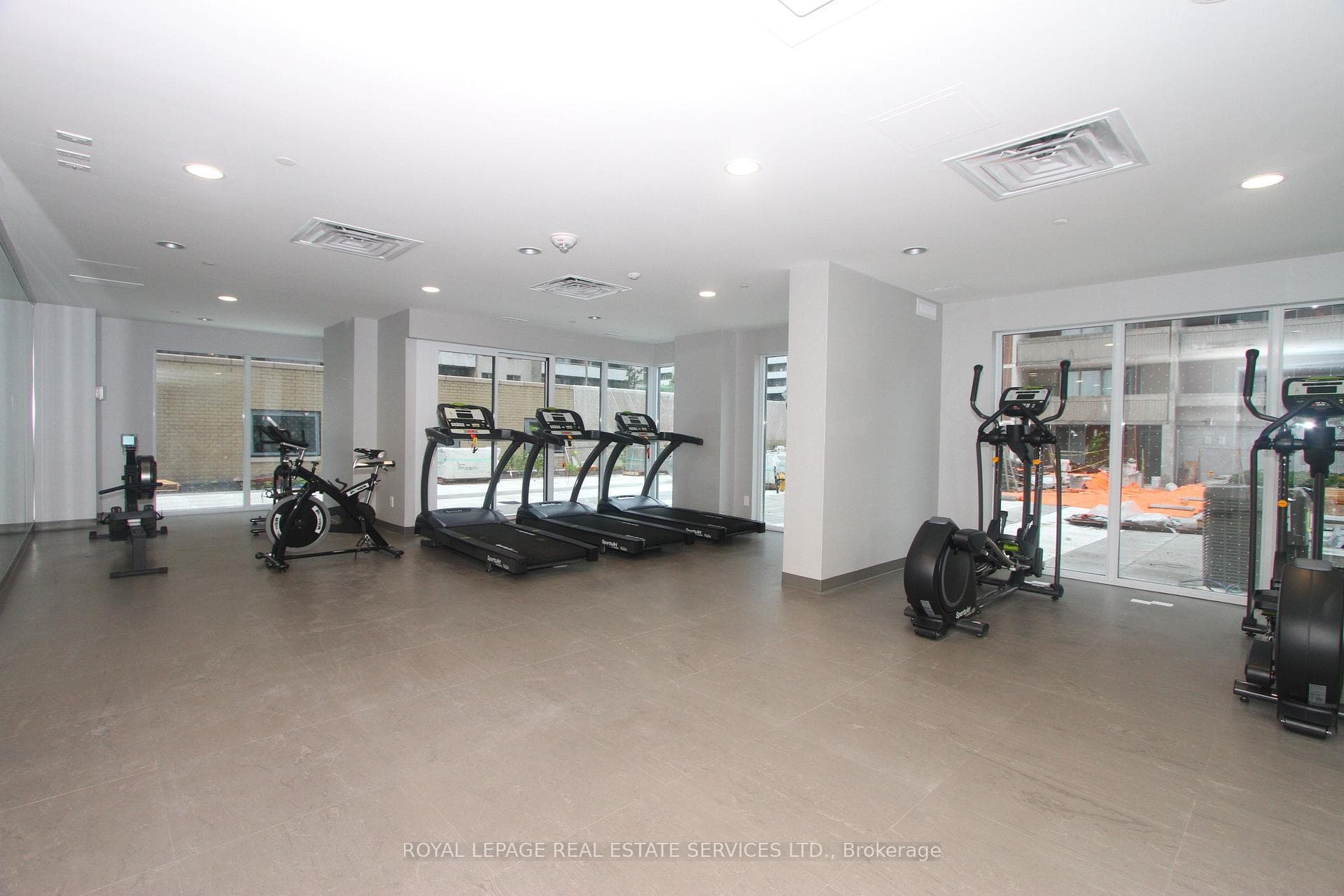 561 Sherbourne Street Unit 2402 photo 15