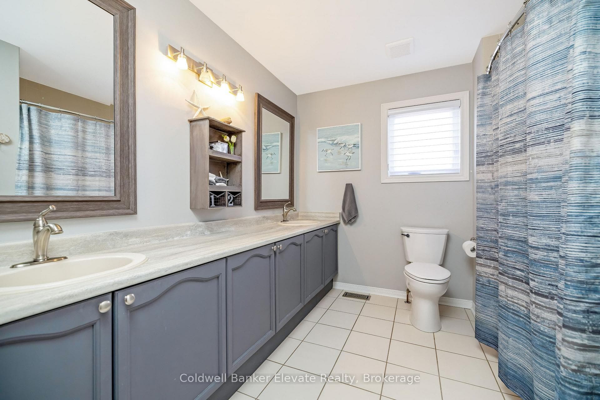 52 Curry Crescent photo 33