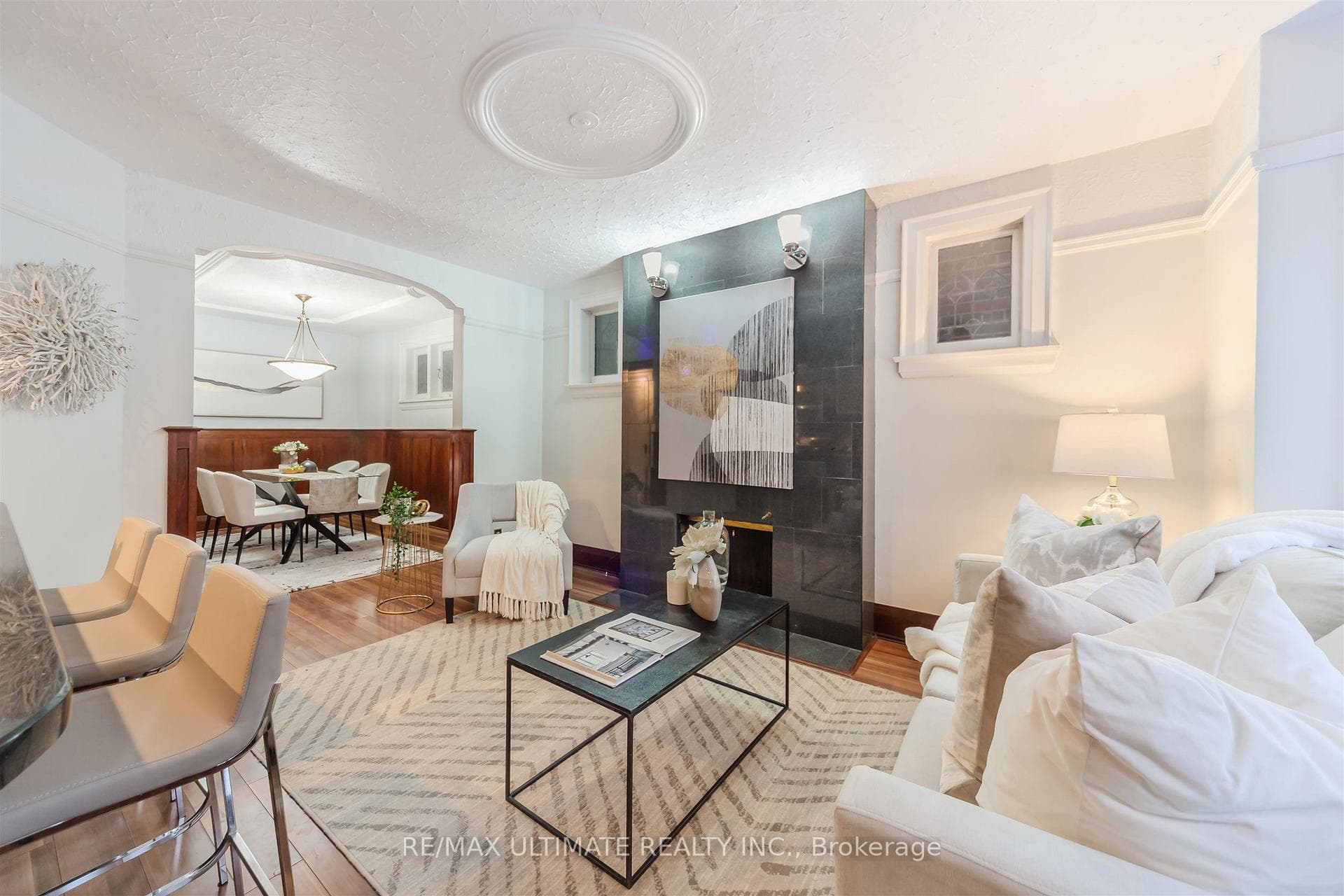 46 Lorindale Avenue Unit Upper photo 8