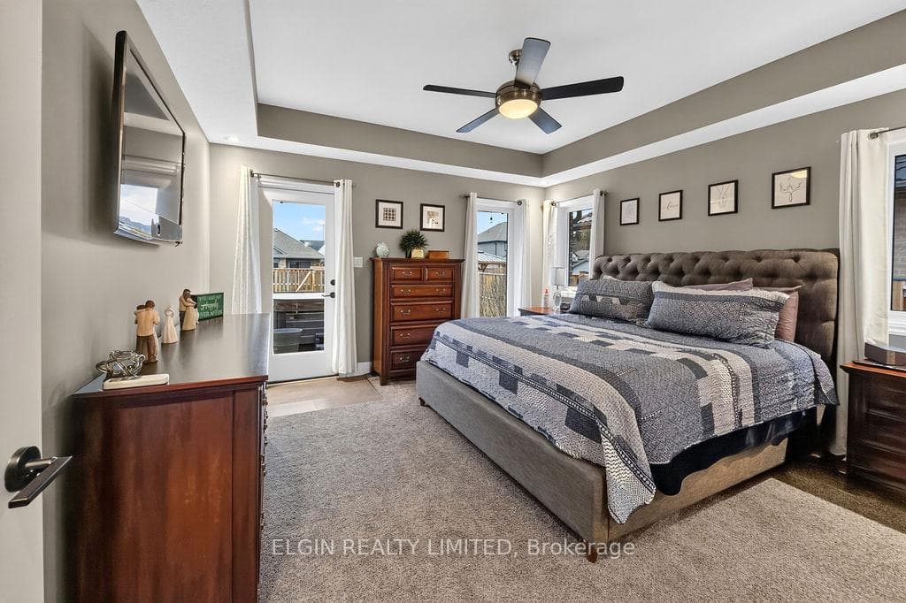 40 Glengariff Drive photo 8