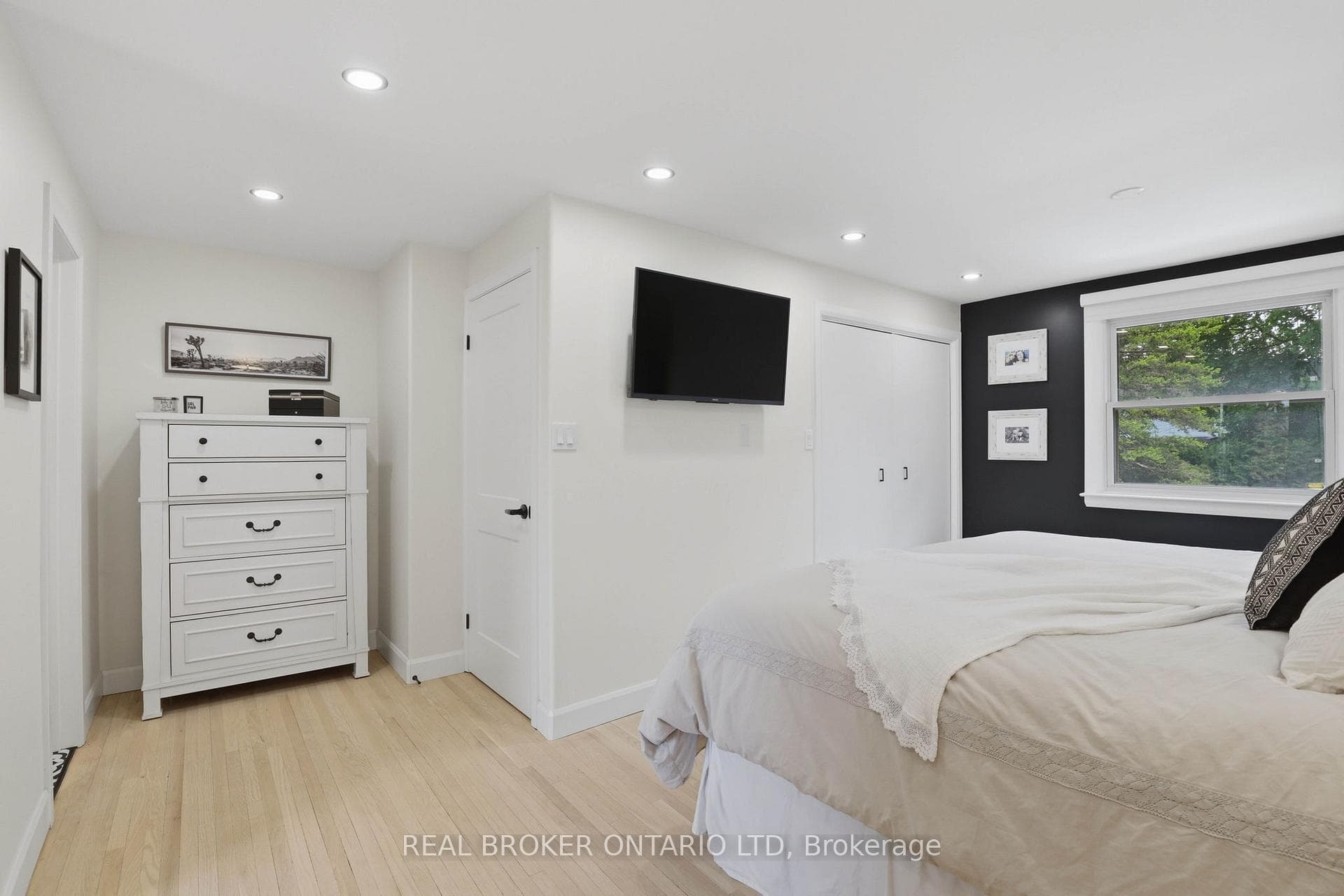 196 Wychwood Park photo 19