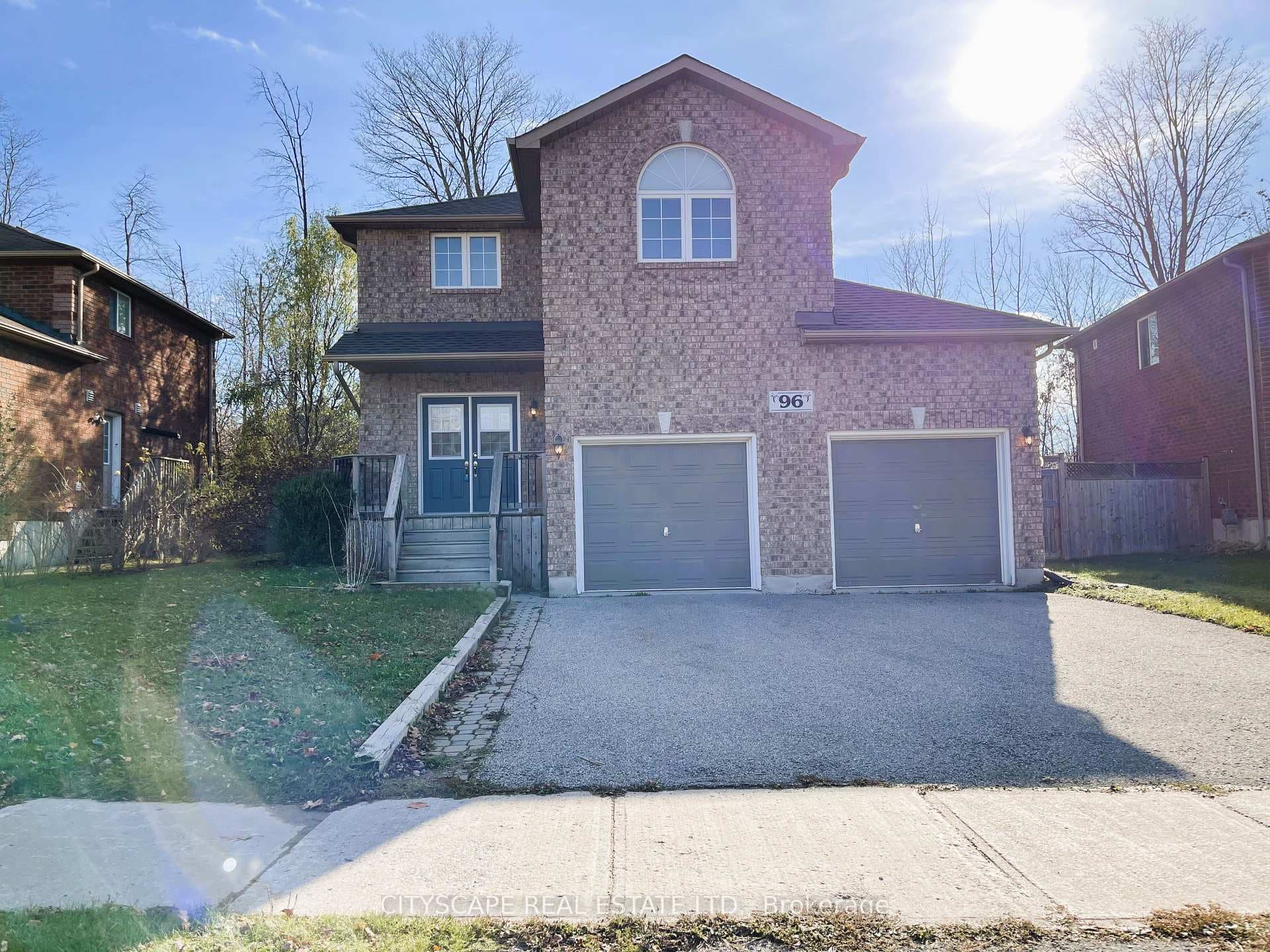 96 Sandringham Drive photo 2