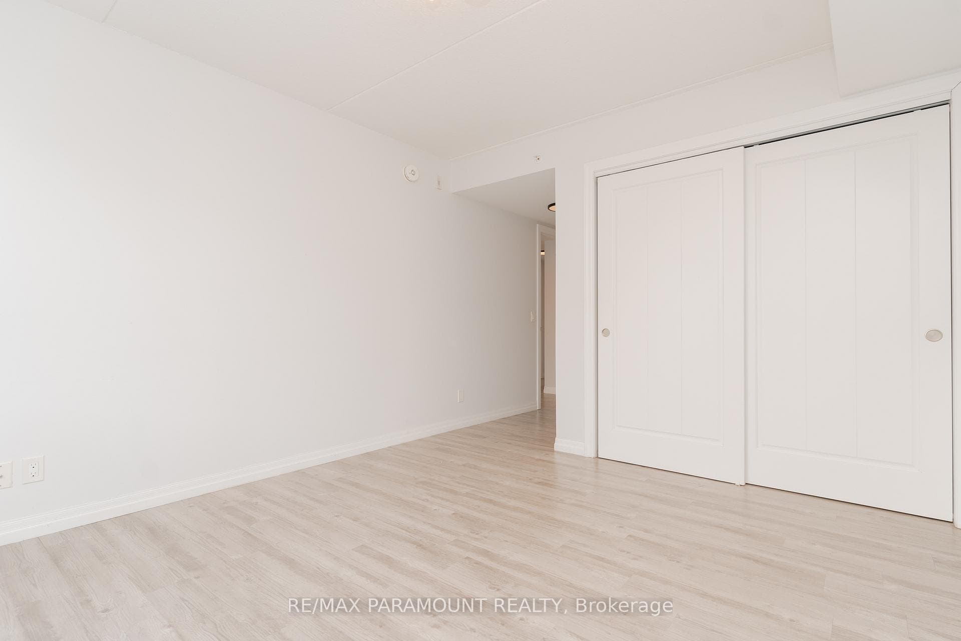 108 Summit Ridge Drive Unit 202 photo 22