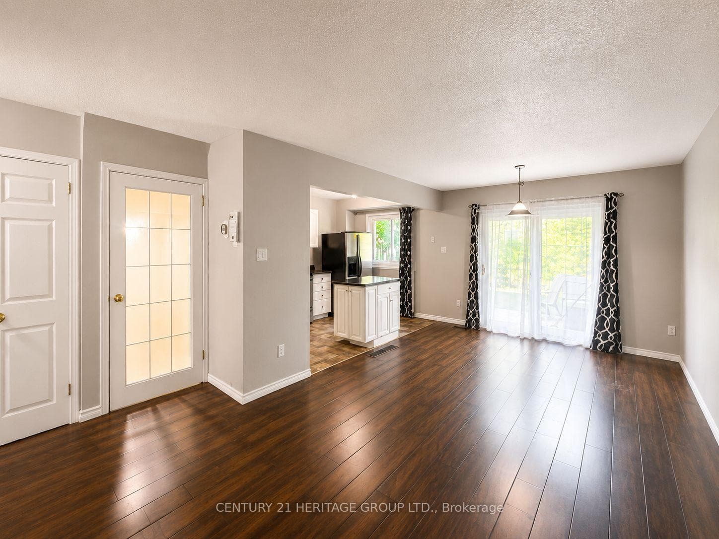 441 Barrie Road Unit 7 photo 3