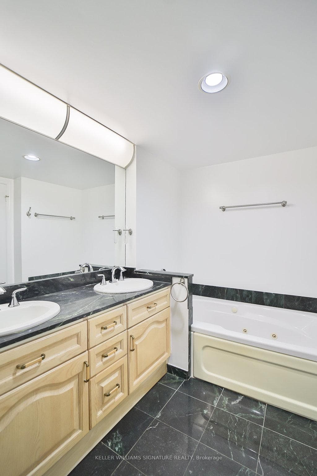 1 Ripley Avenue Unit 302 photo 15