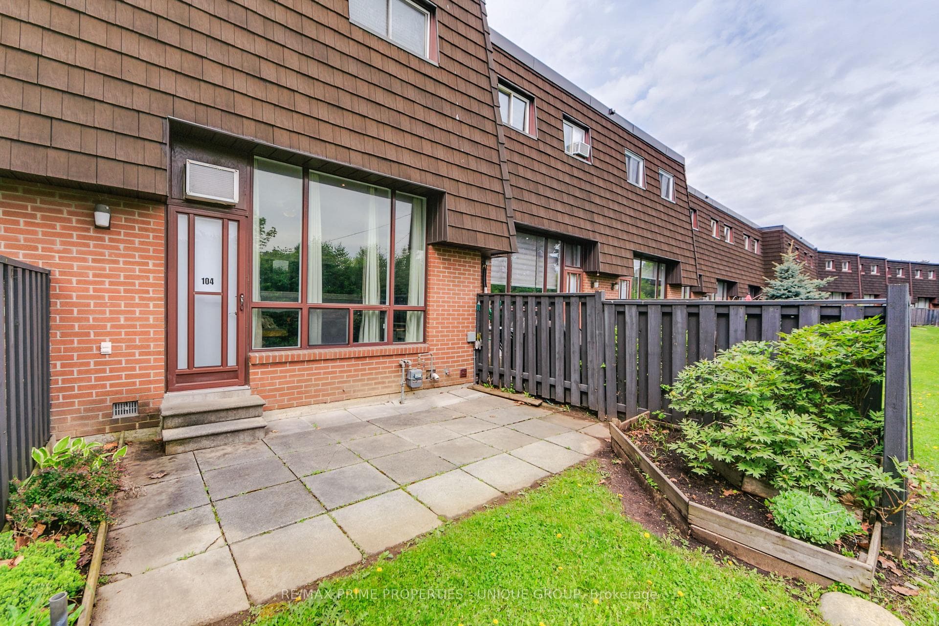 104 Darras Court photo 44