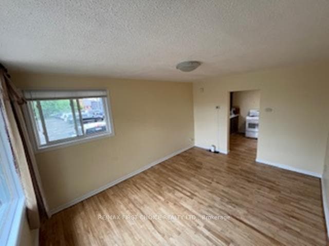 124 Vickers Street photo 5