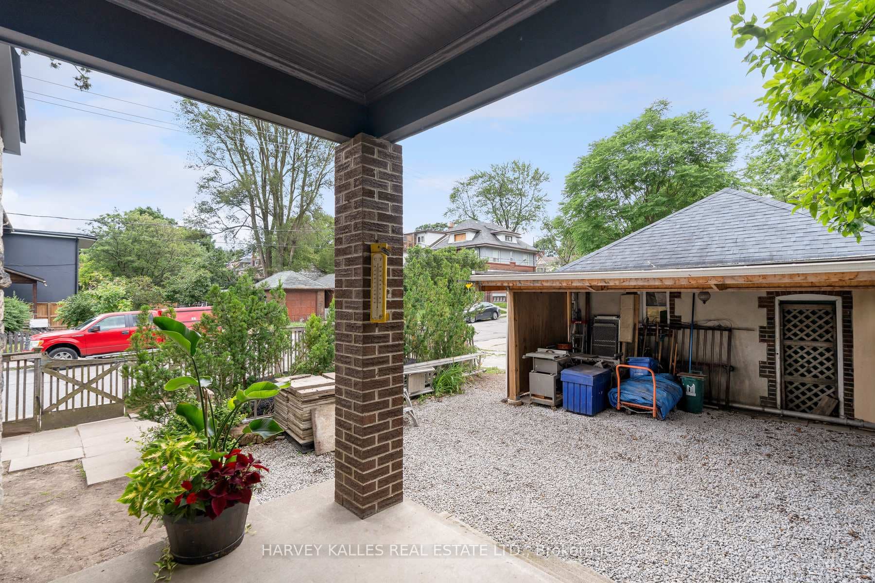 104 Lauder Avenue photo 39