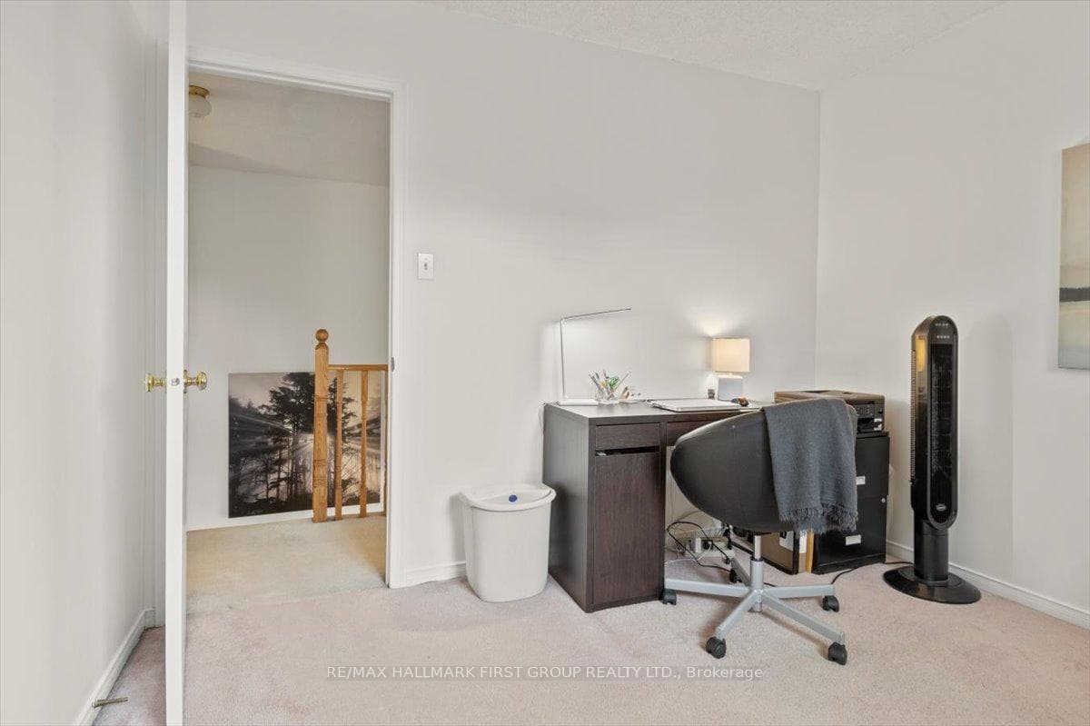869 White Ash Drive photo 29