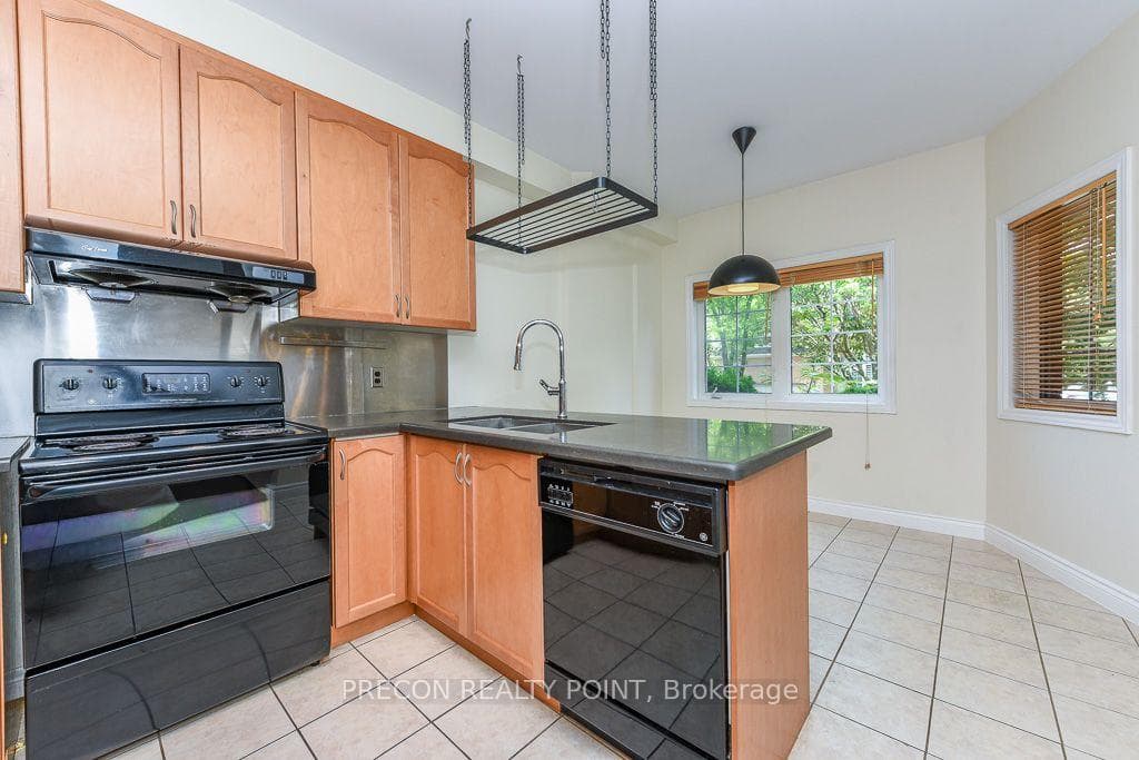 100 Beddoe Drive Unit 4 photo 8