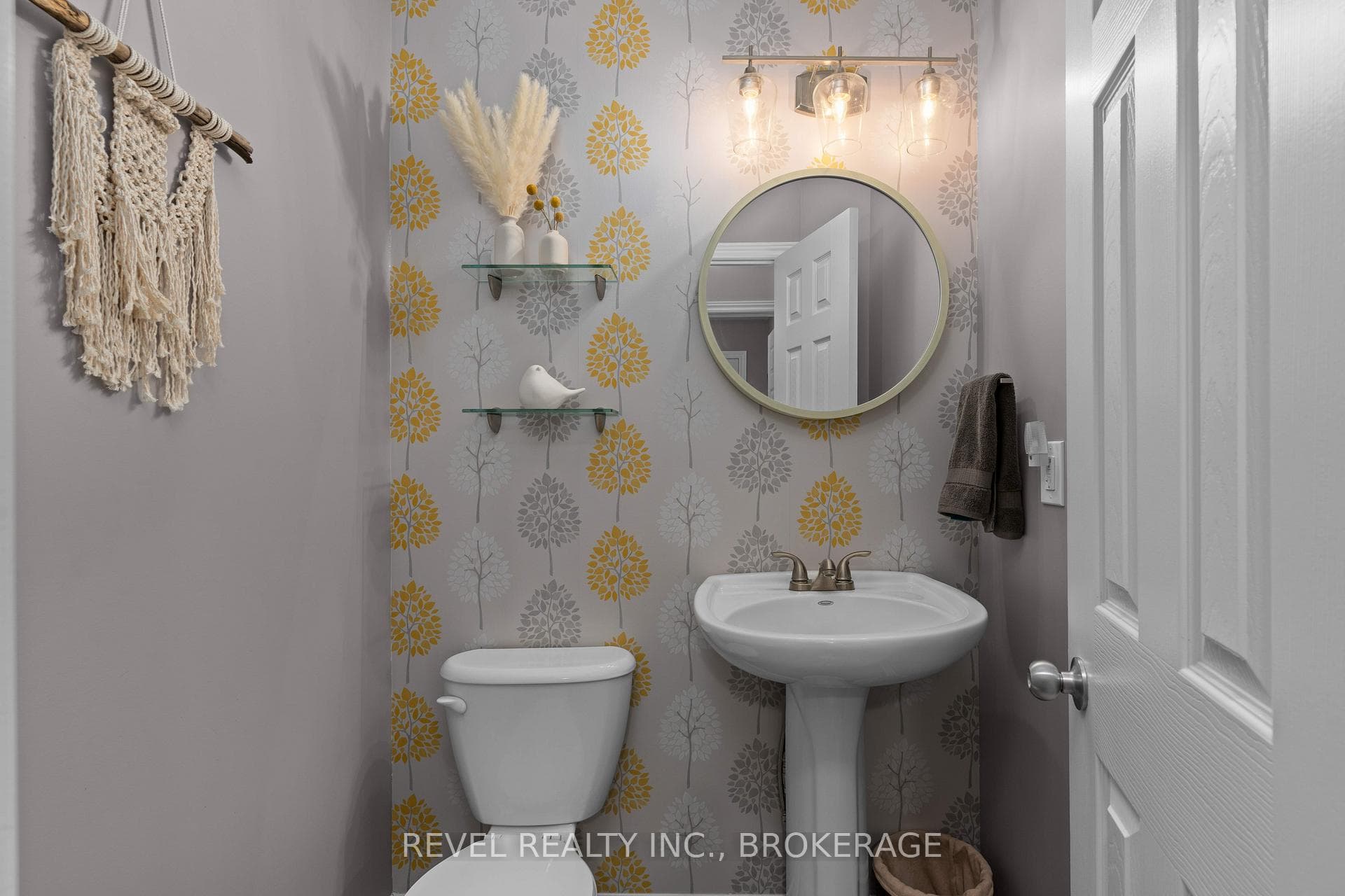 1029 Bluffwood Avenue photo 18