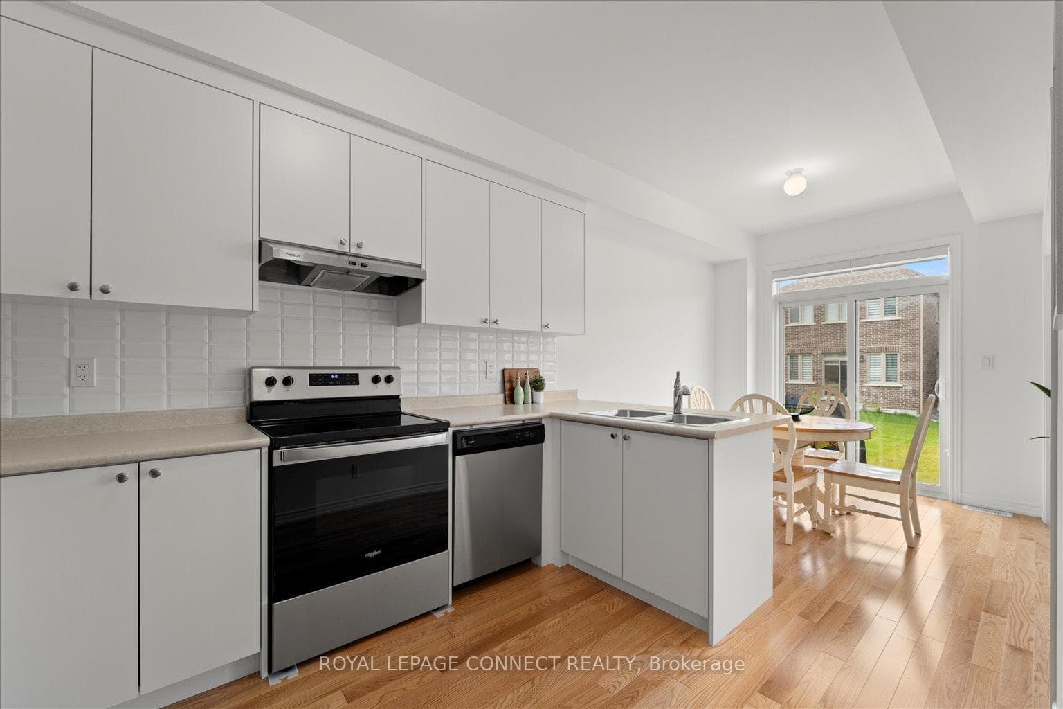 53 Peter Hogg Court photo 10