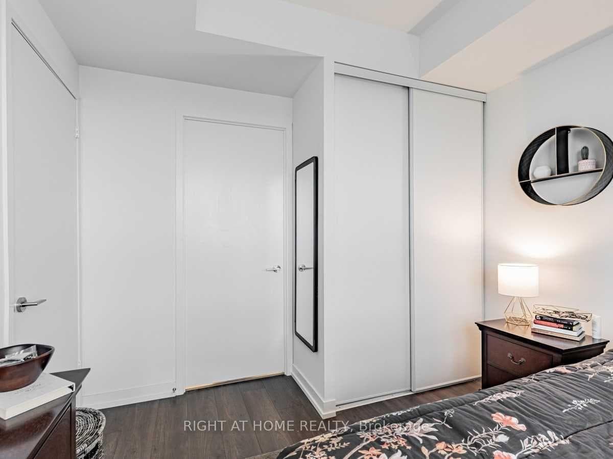 5 Buttermill Avenue Unit 5206 photo 18
