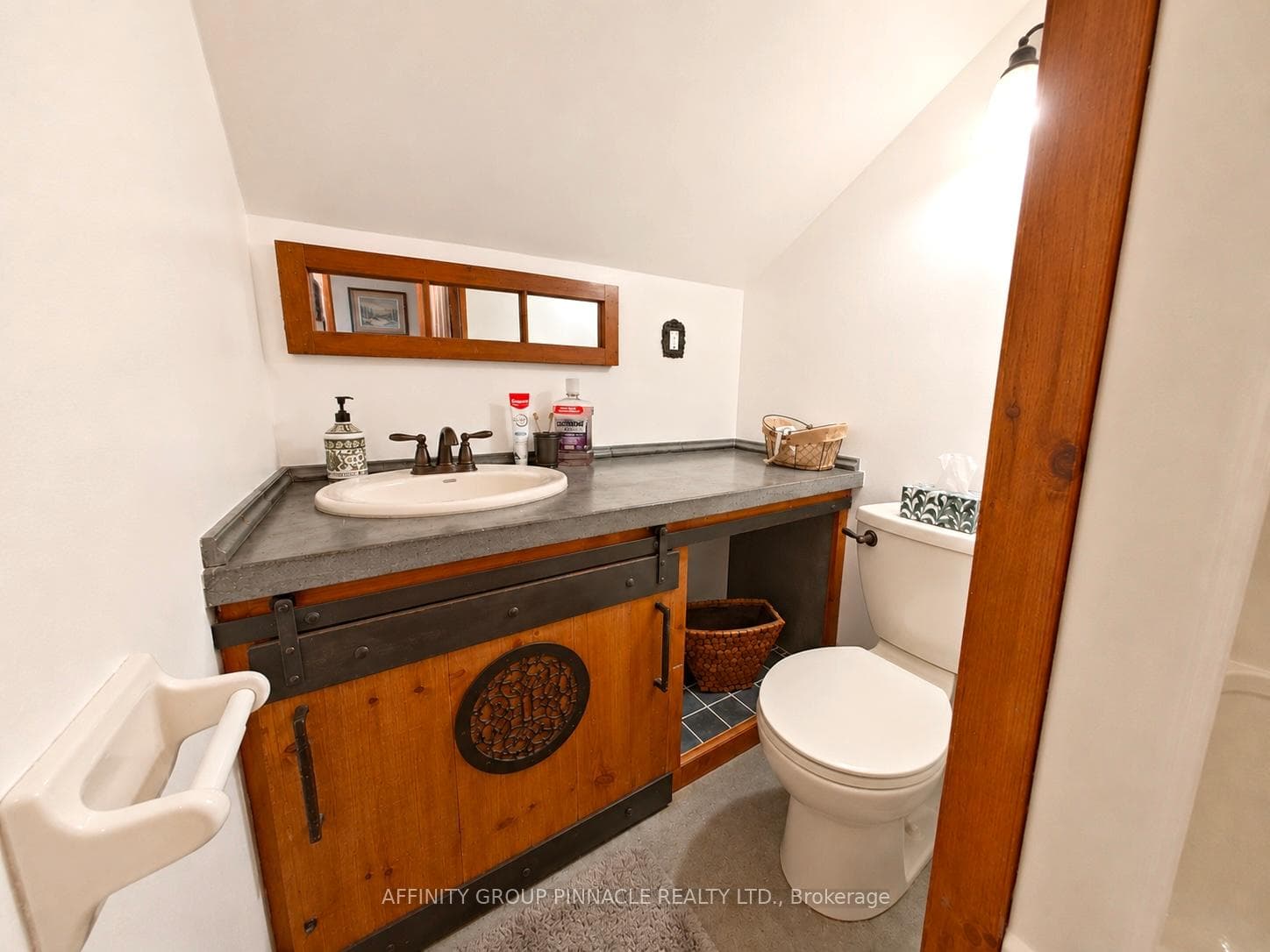 1693 Heights Road photo 22