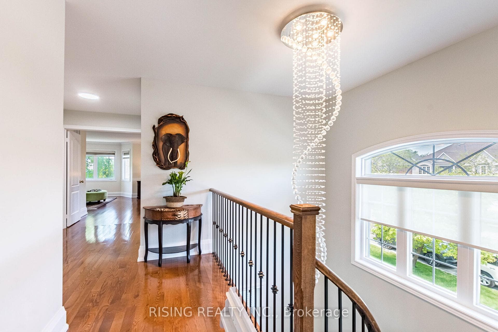 112 Great Lakes Boulevard photo 21