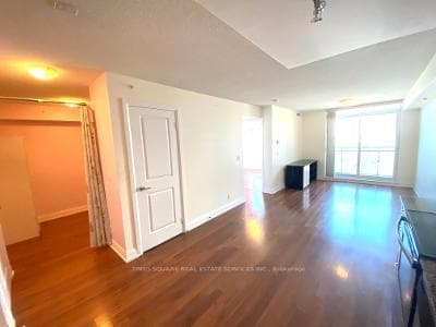 372 Highway 7 Road Unit 623 photo 10