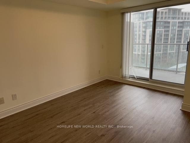 39 Galleria Parkway Unit 807 photo 9