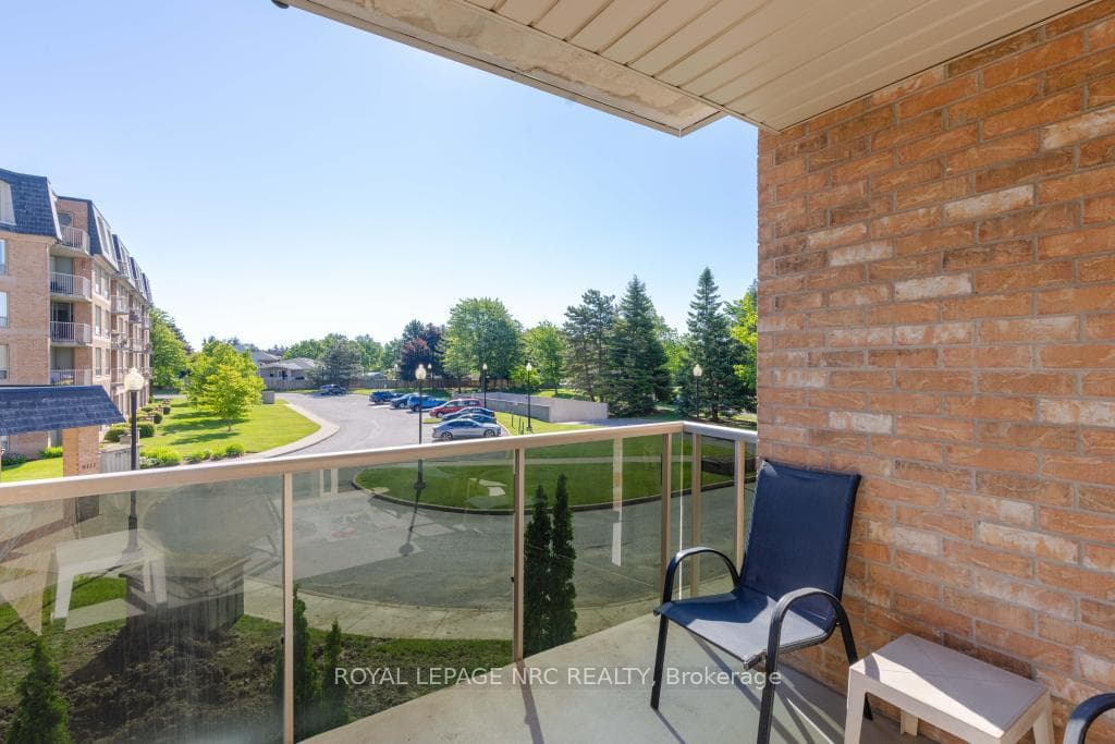 8111 Forest Glen Drive Unit 220 photo 15