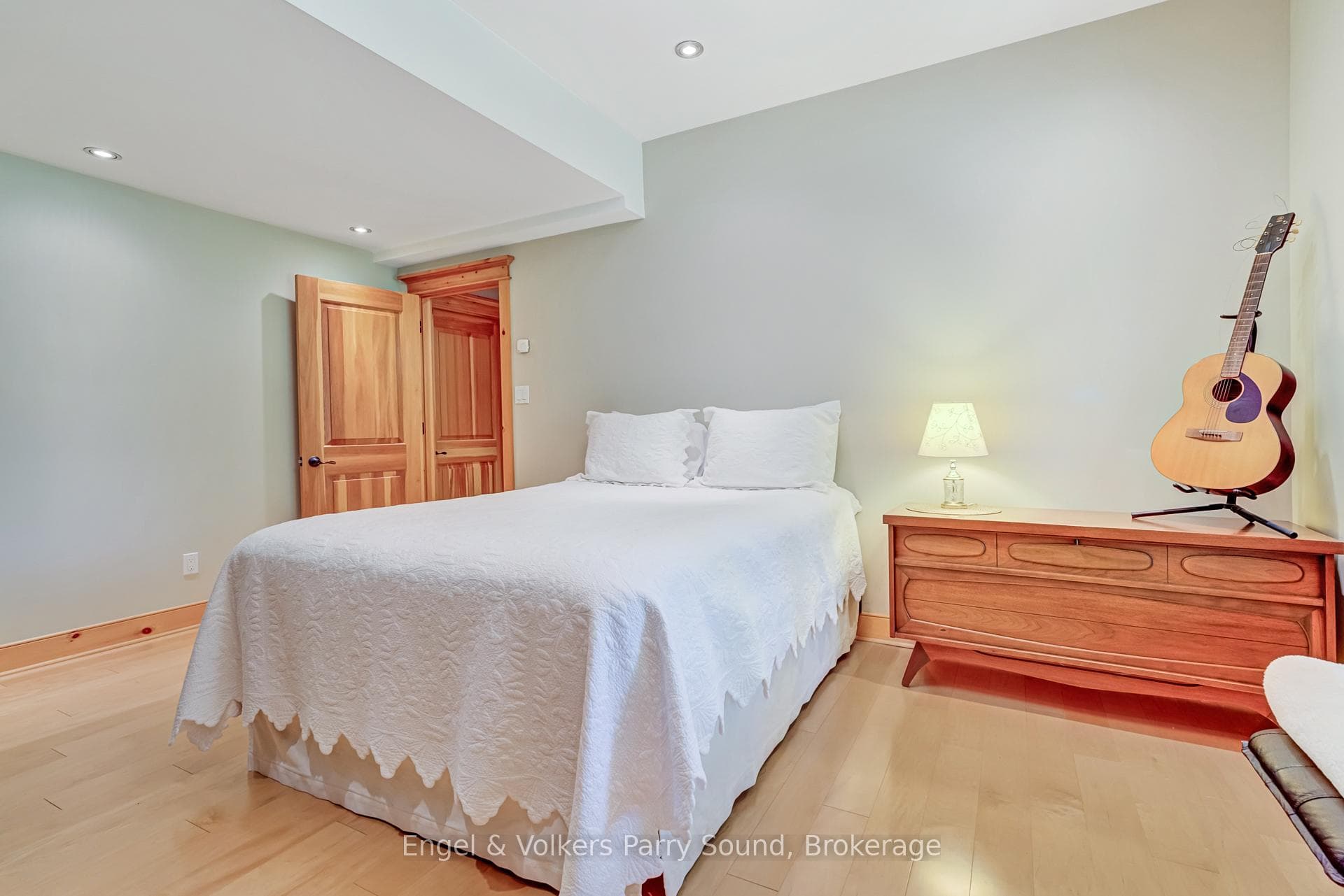 35 SHAKELL Road photo 31