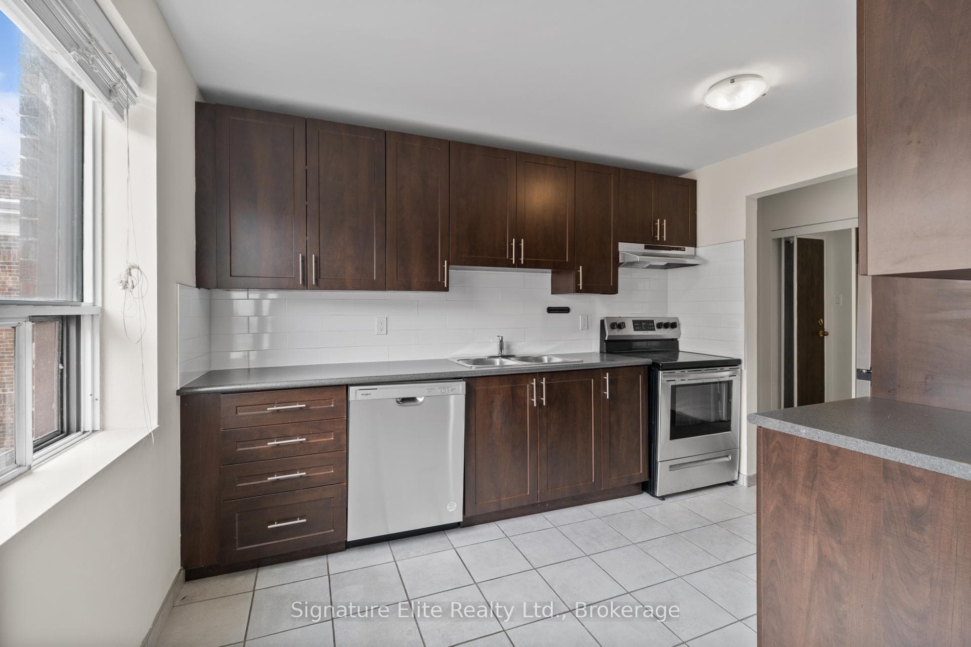 1383 Bathurst Street Unit 405 photo 12